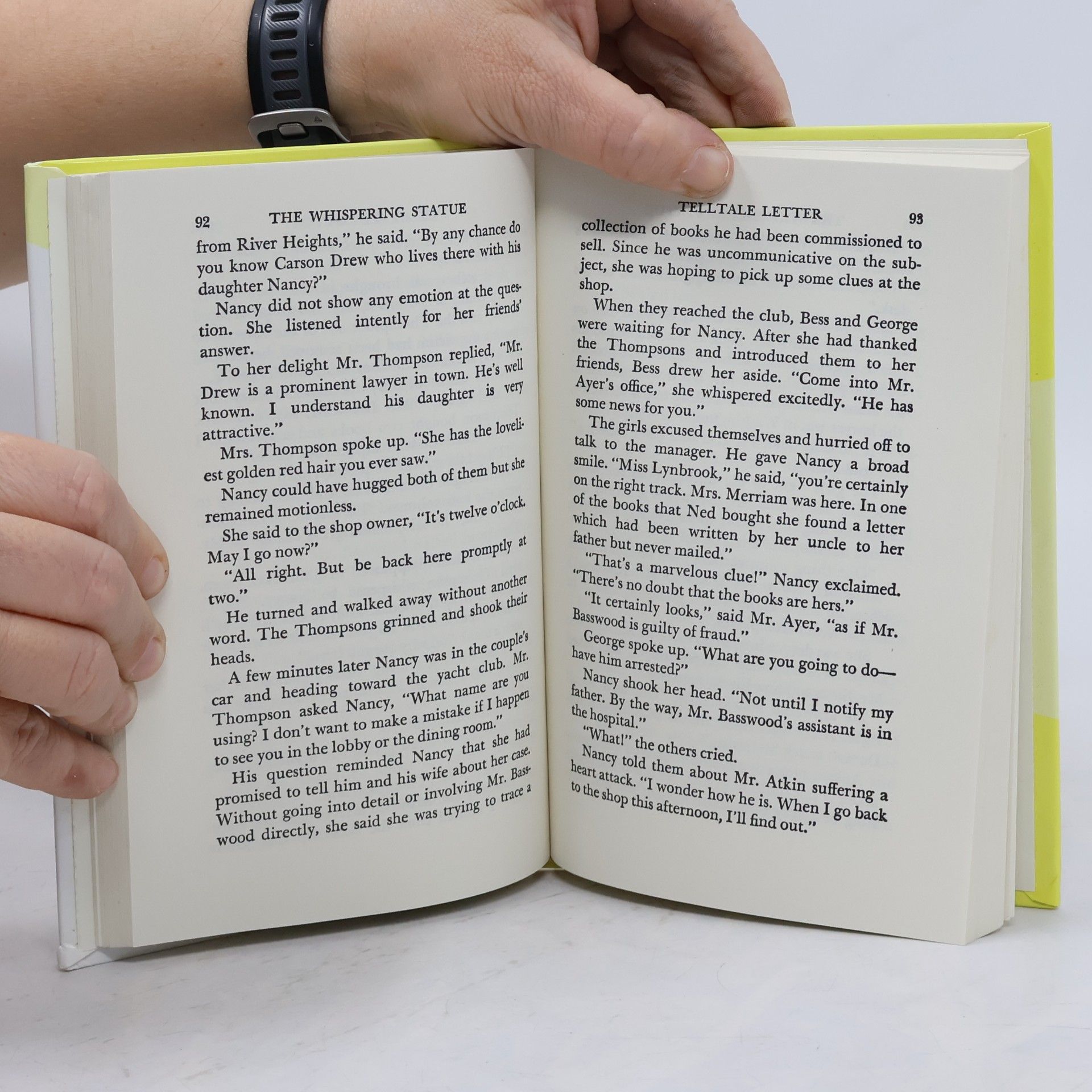 Carolyn Keene Nancy Drew - 14: The Whispering Statue