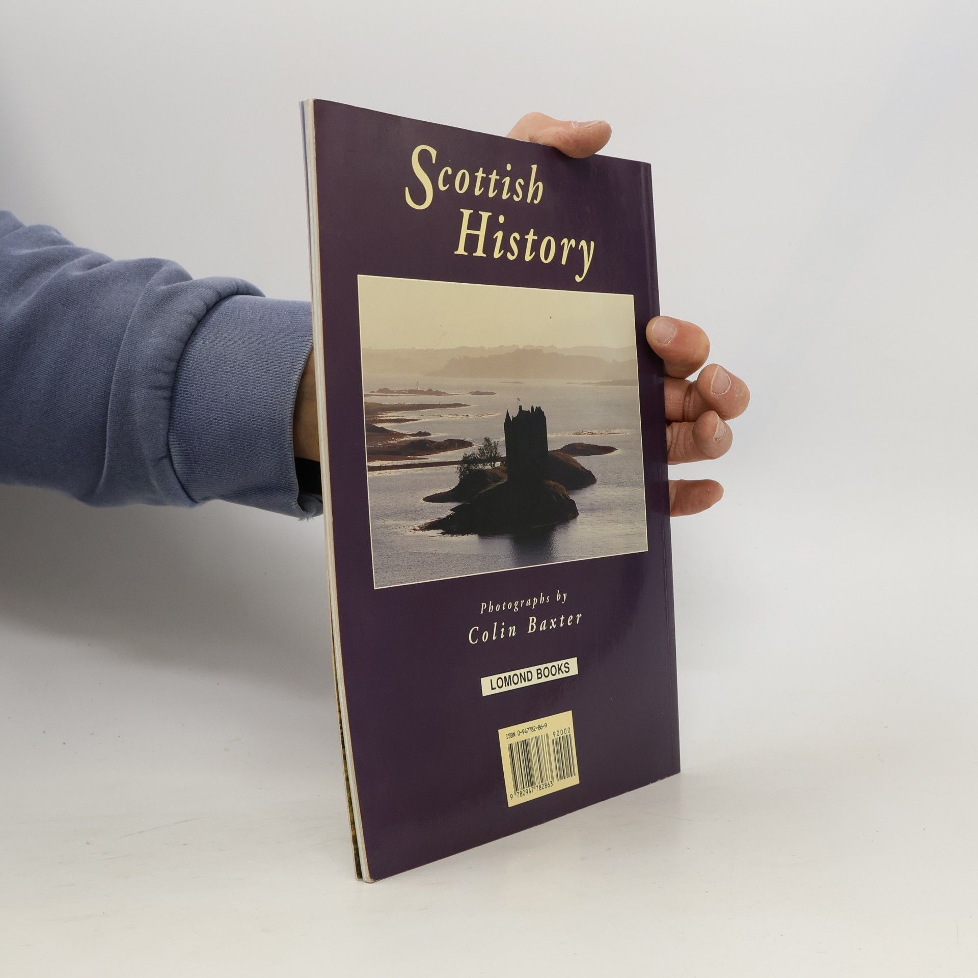 C. J. Tabraham Lomond Guide to Scottish History