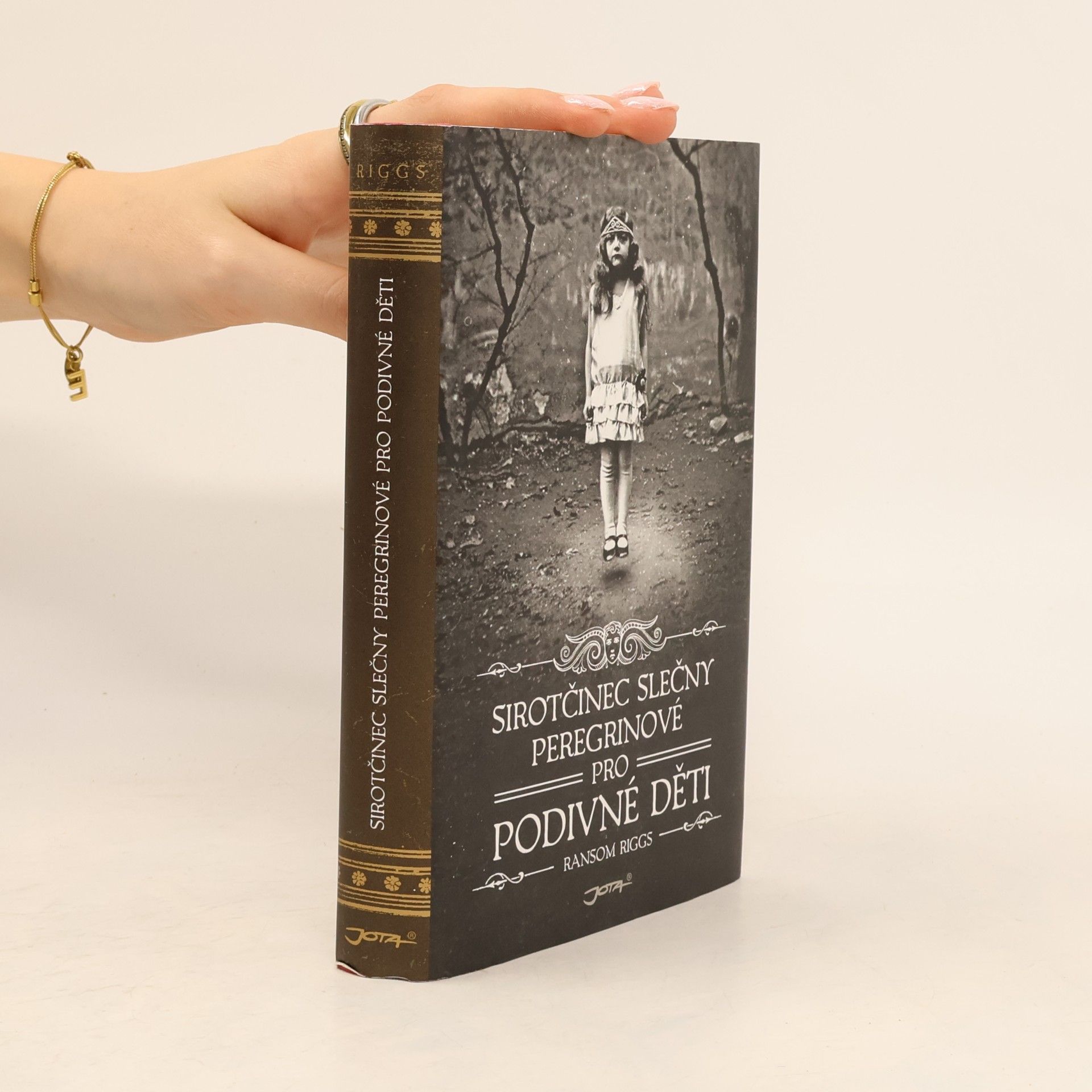 Ransom Riggs Sirotčinec slečny Peregrinové pro podivné děti