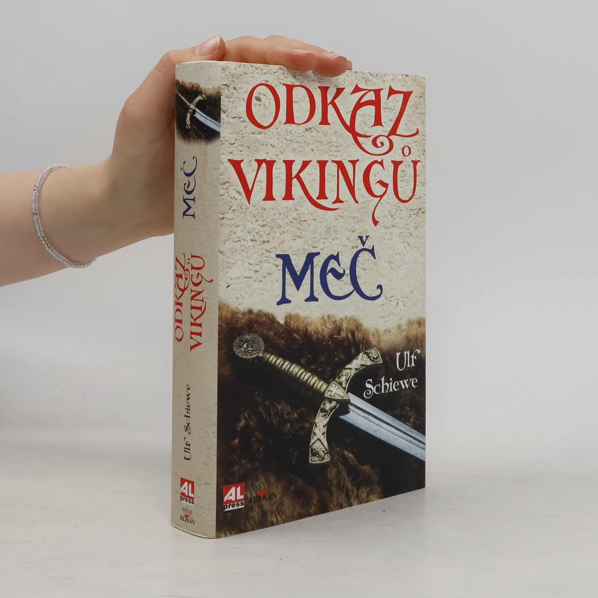 Ulf Schiewe Odkaz Vikingů: Meč