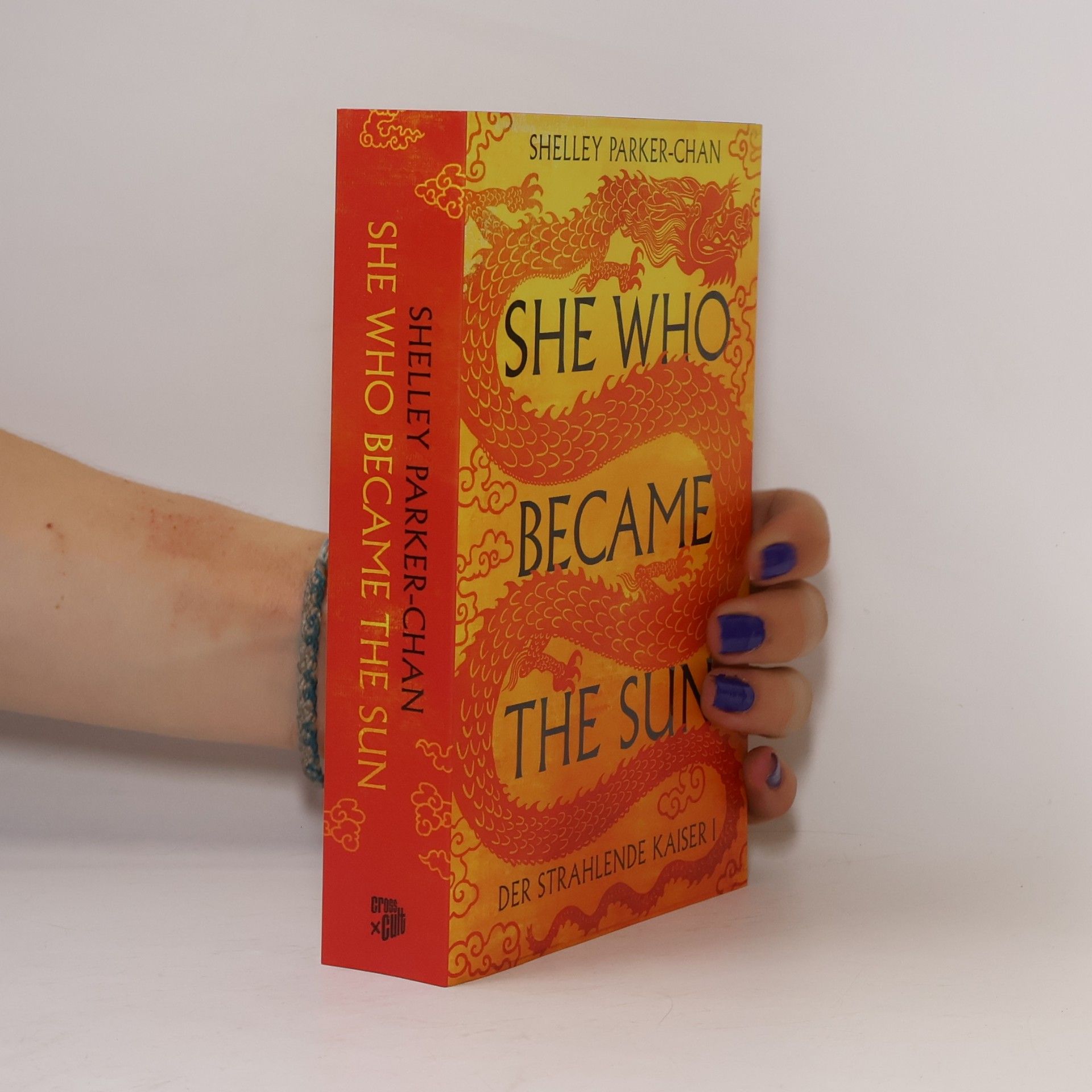 She Who Became the Sun. Der strahlende Kaiser I