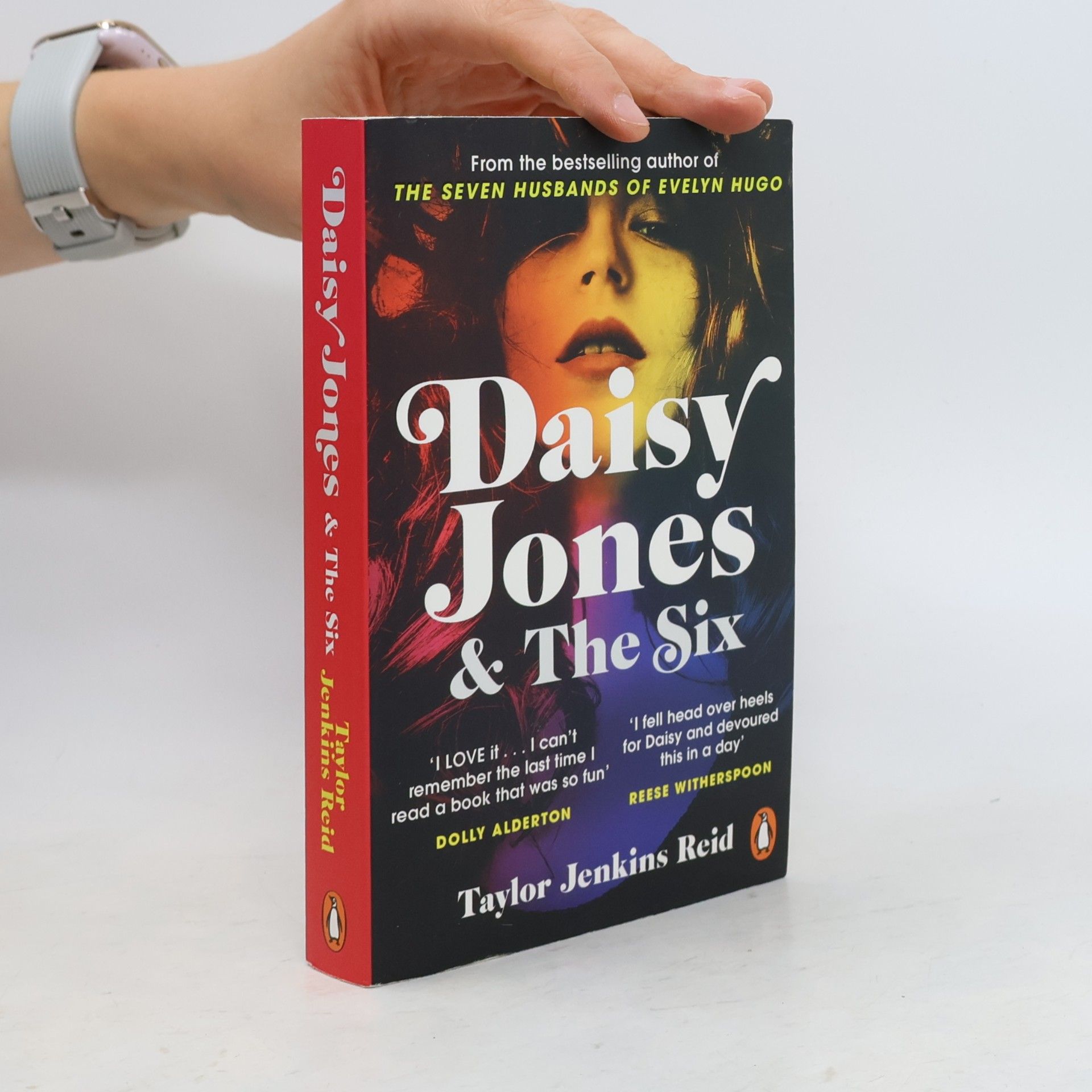 Taylor Jenkins Reid Daisy Jones & The Six