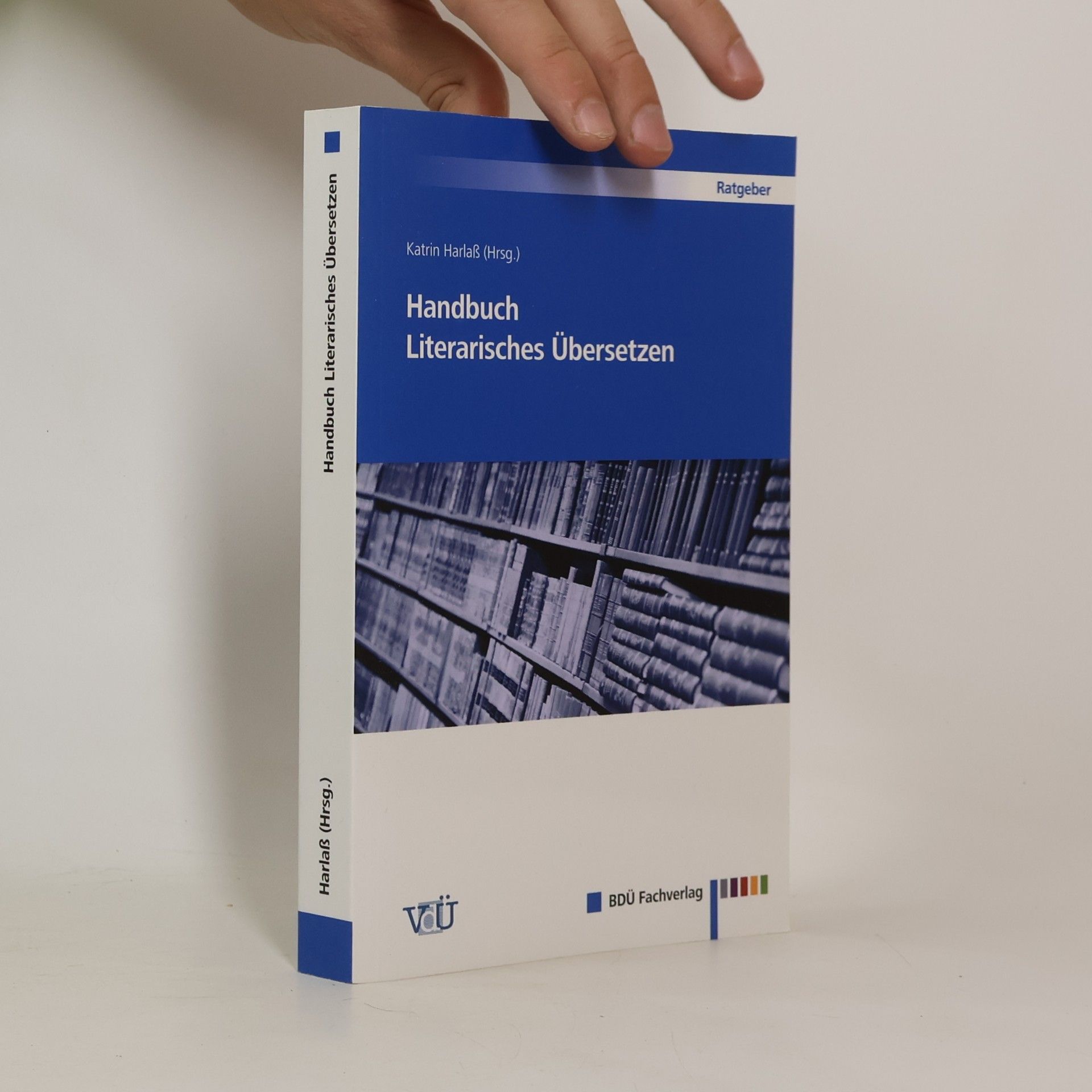 Handbuch Literarisches Übersetzen