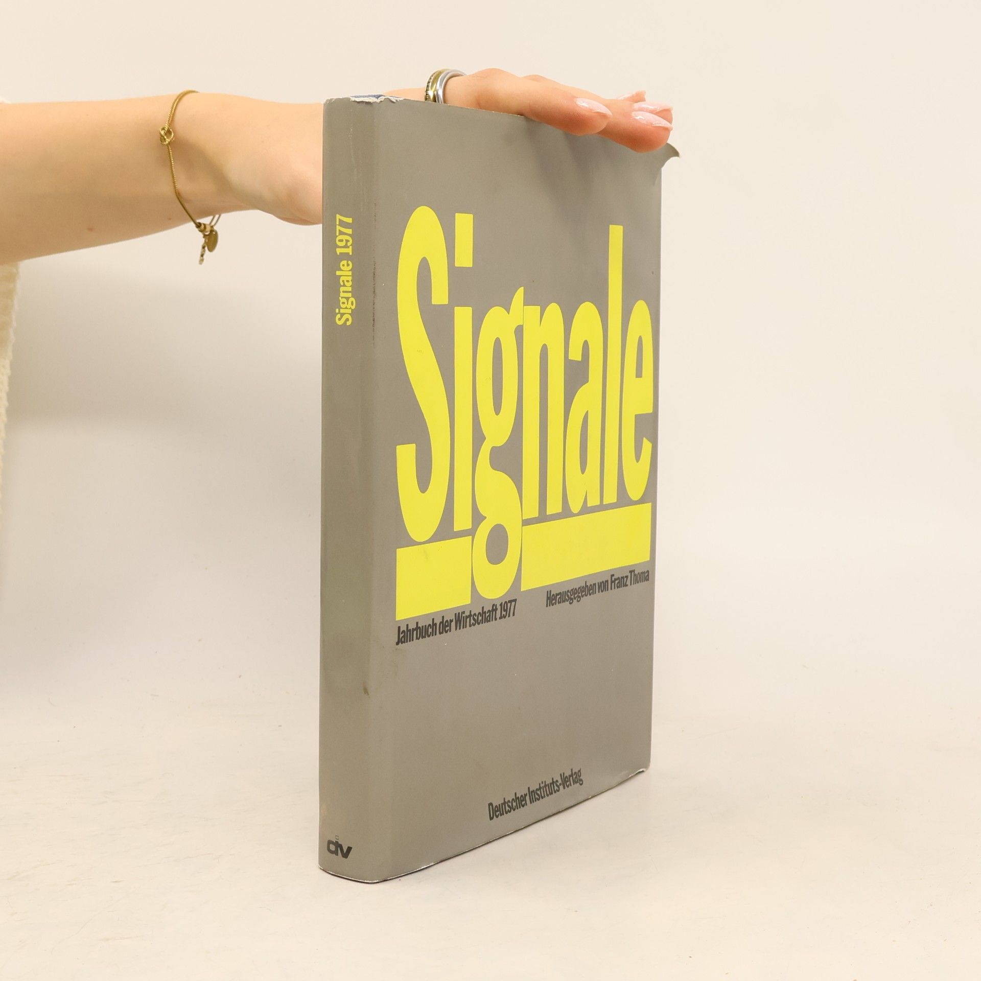 Signale - Jahrbuch der Wirtschaft 1977