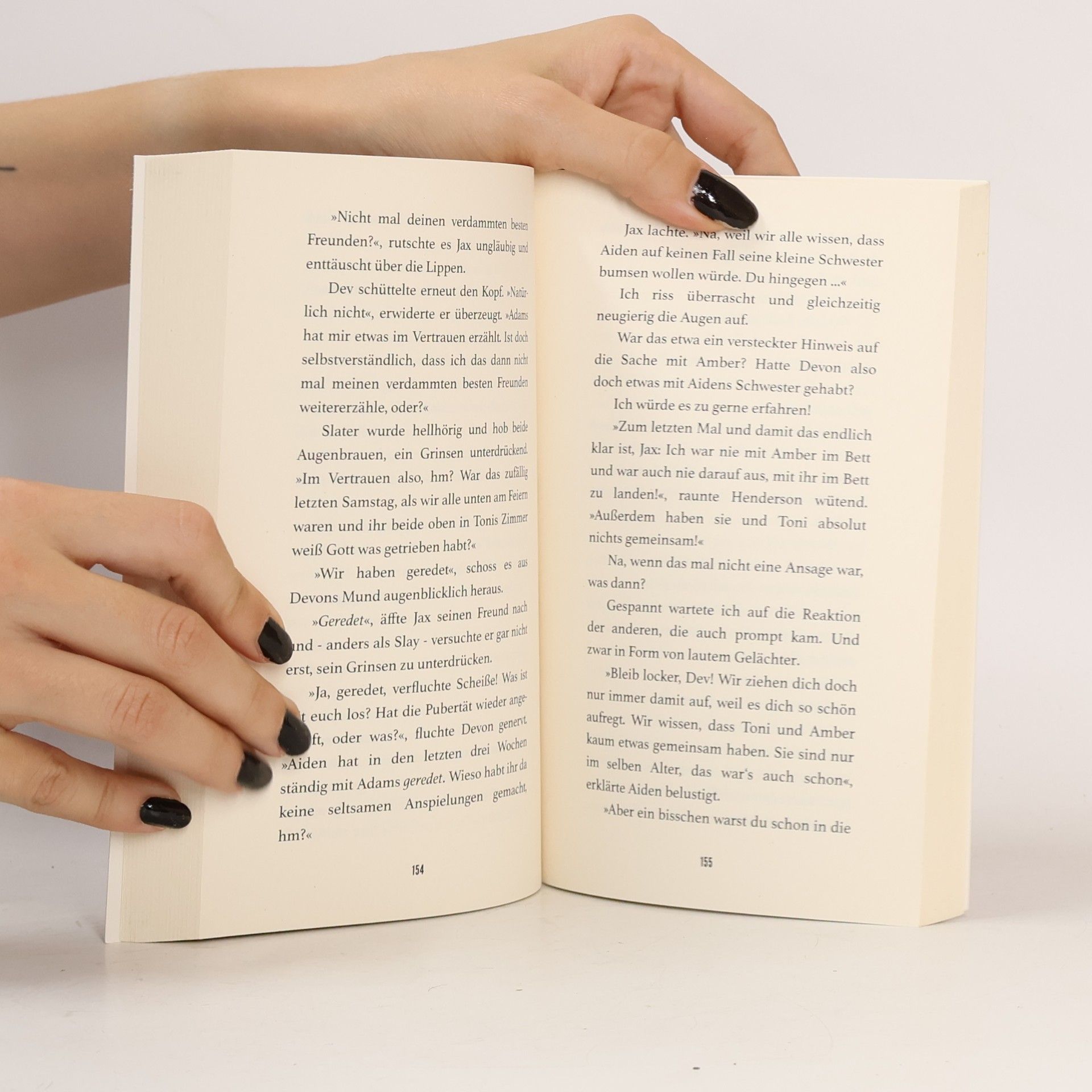 Katie Weber Mitbewohner - 4: Hinter vier Mauern
