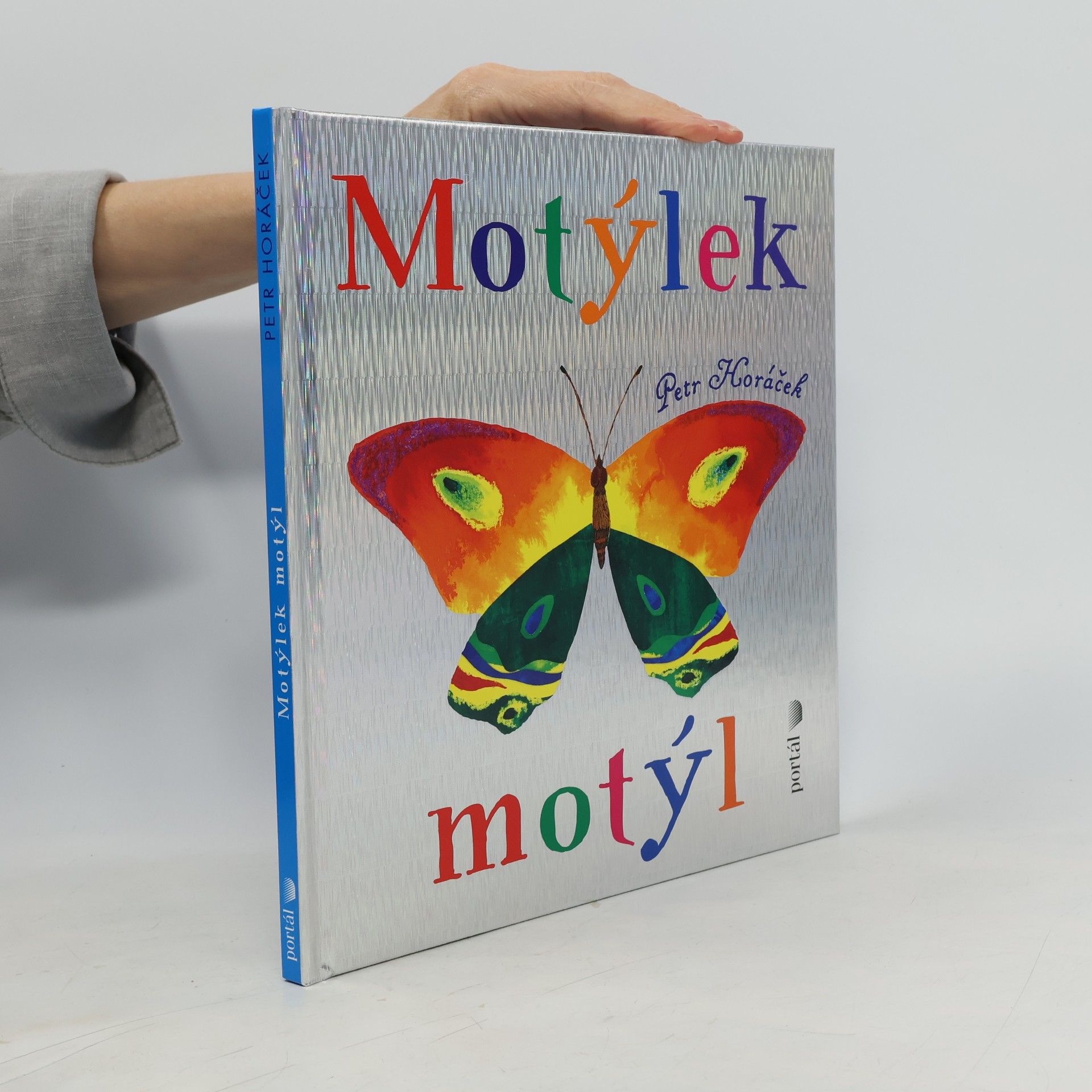 Motýlek motýl
