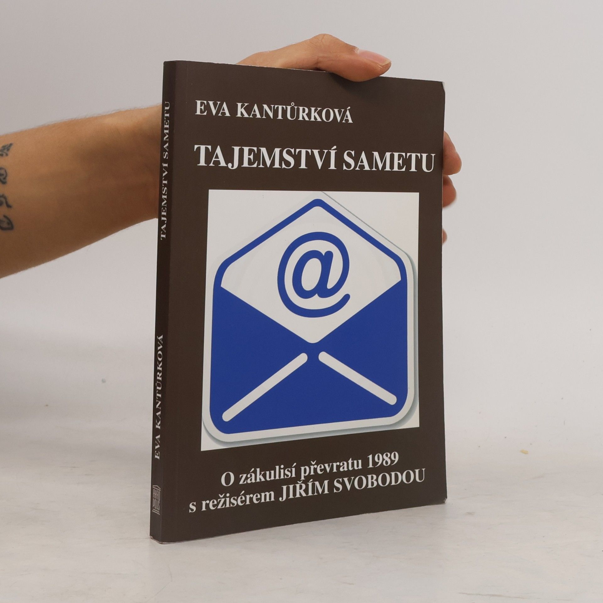 Tajemství sametu. O zákulisí převratu 1989 s režisérem Jiřím Svobodou