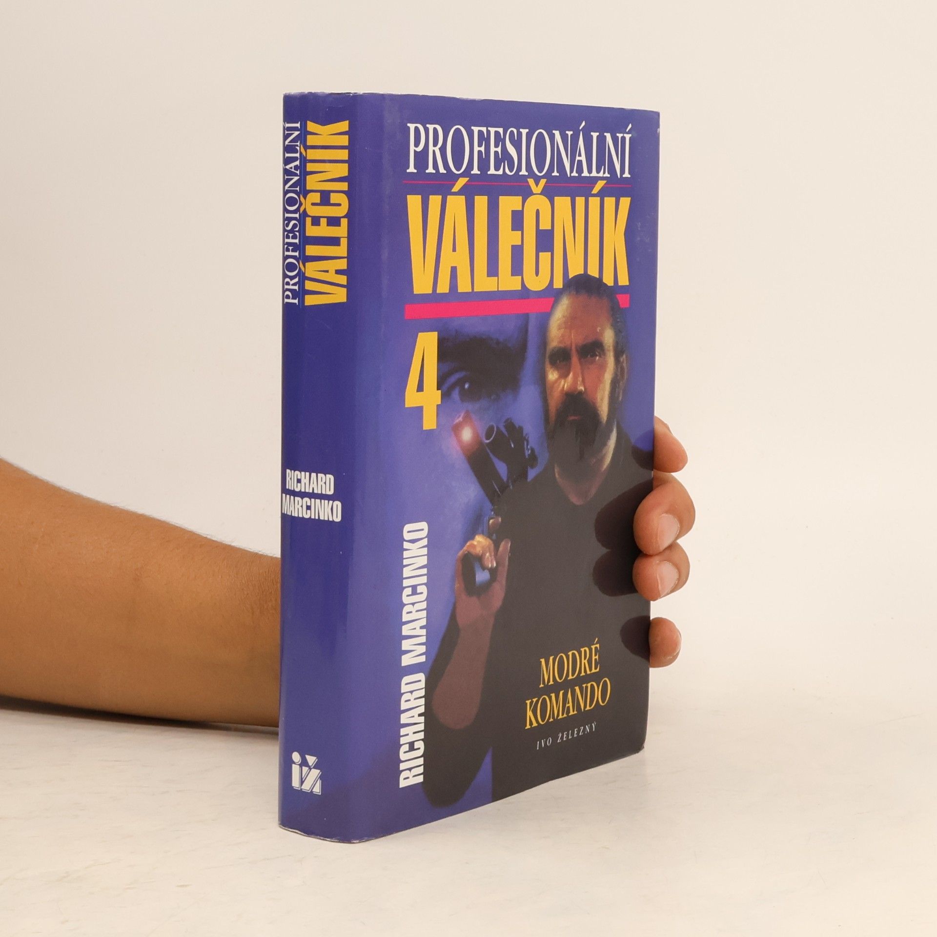 Profesionální válečník IV. Modré komando