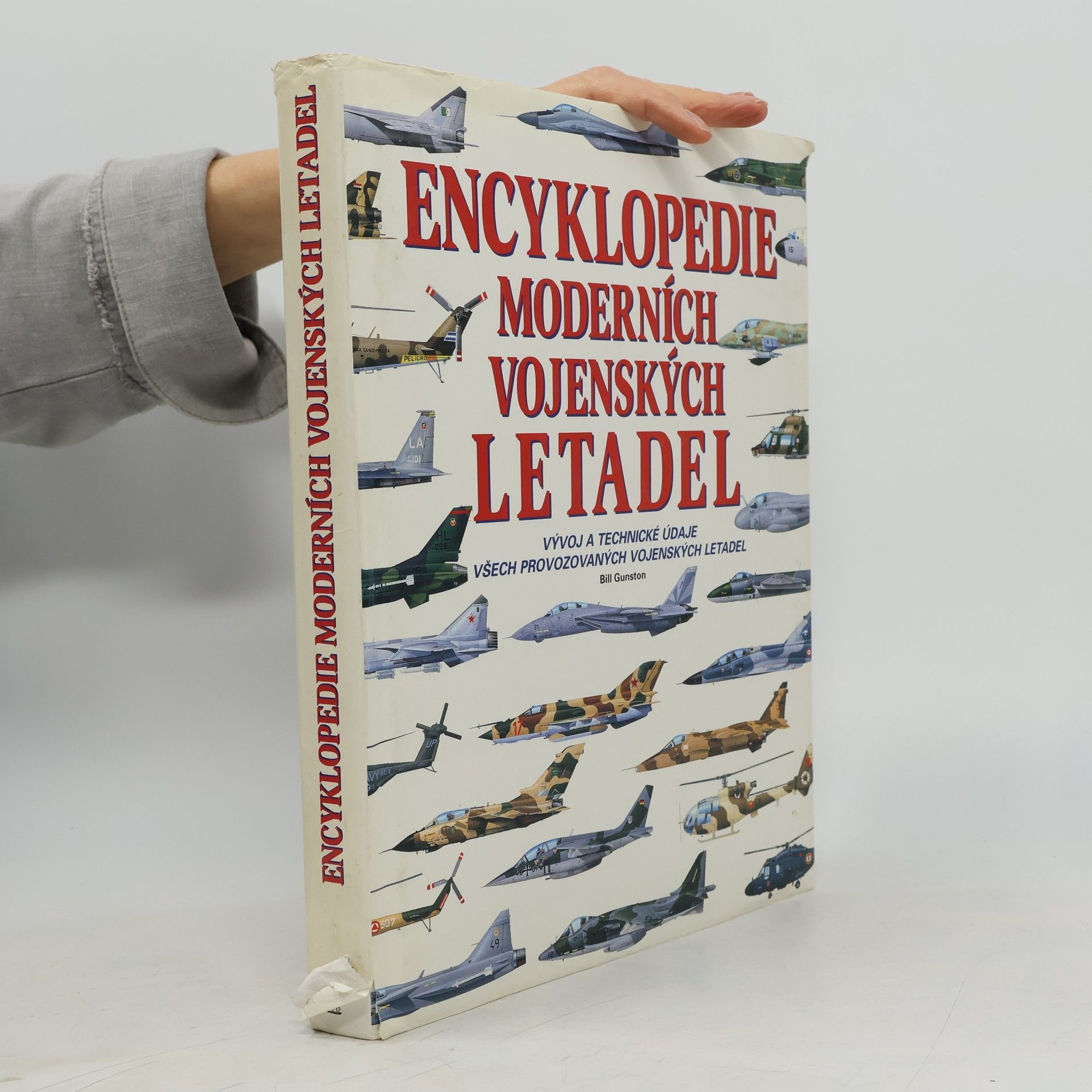 Bill Gunston Encyklopedie moderních vojenských letadel