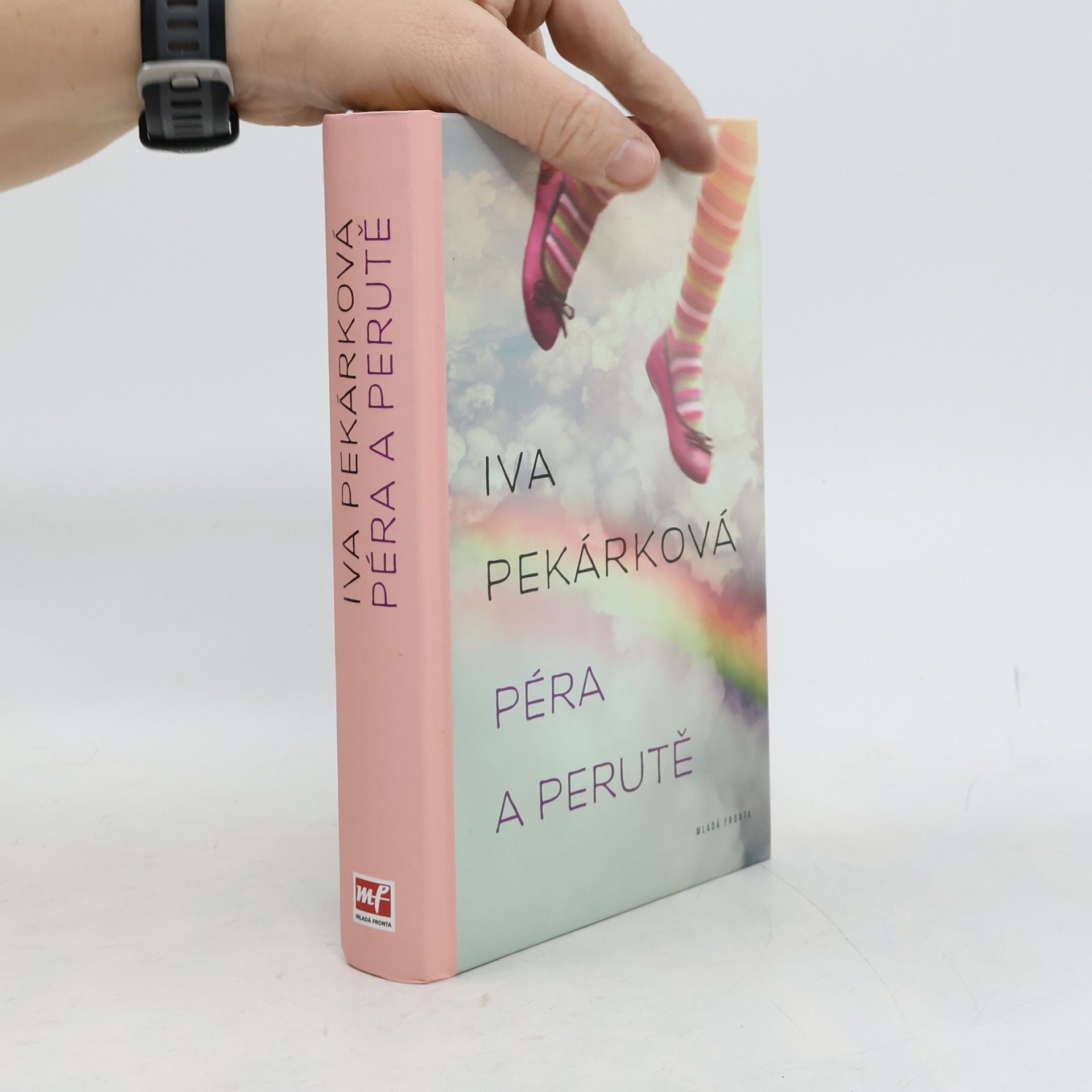 Iva Pekárková Péra a perutě