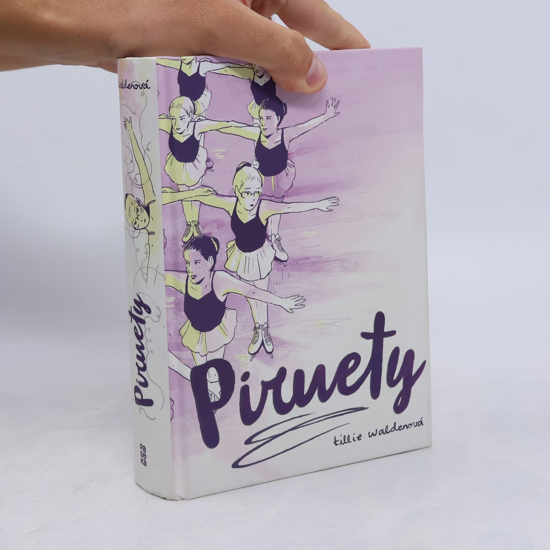 Tillie Walden Piruety