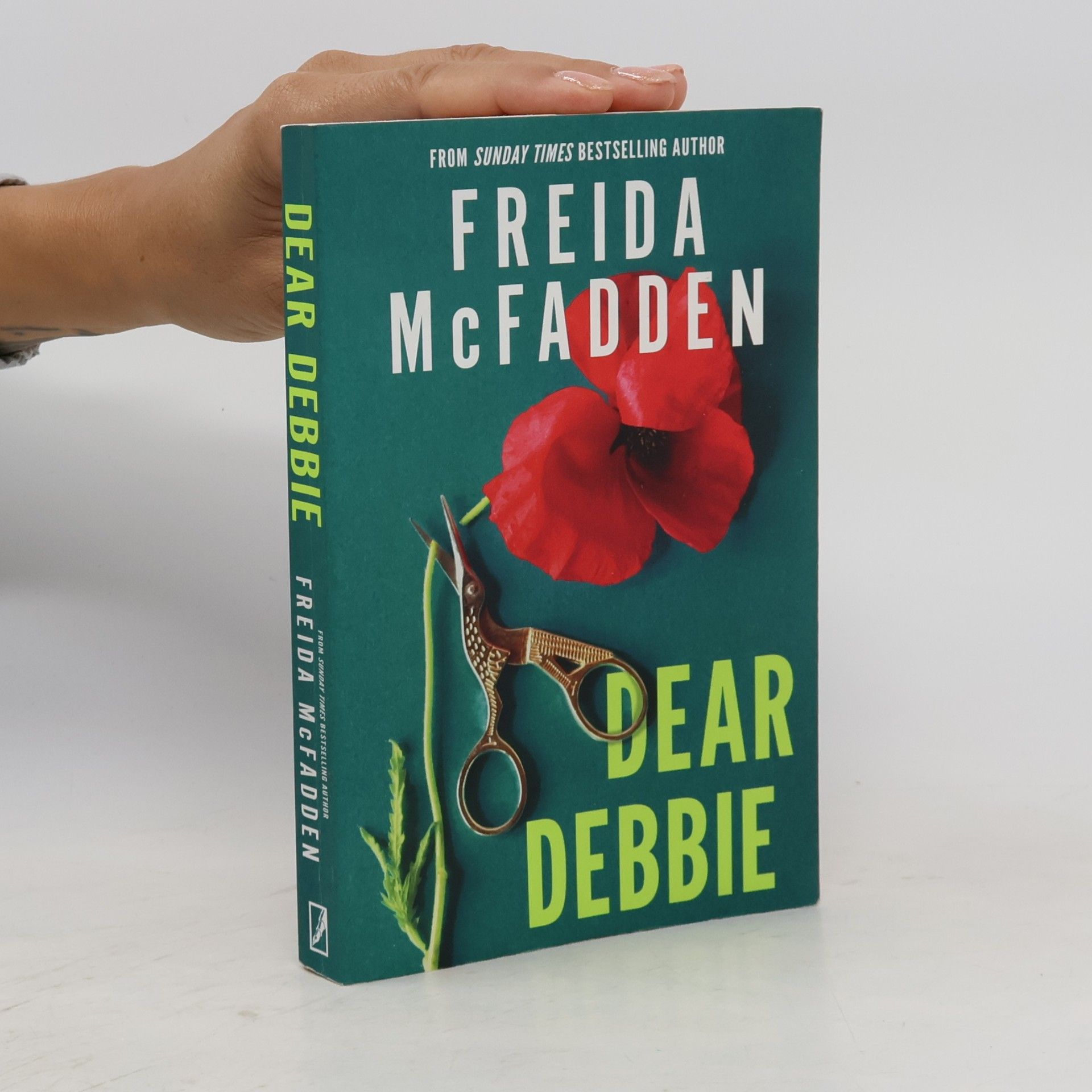 Freida McFadden Dear Debbie