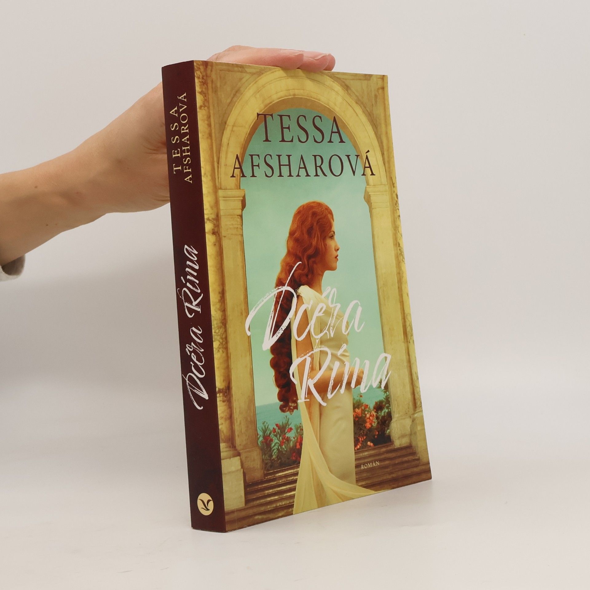 Tessa Afshar Dcéra Ríma
