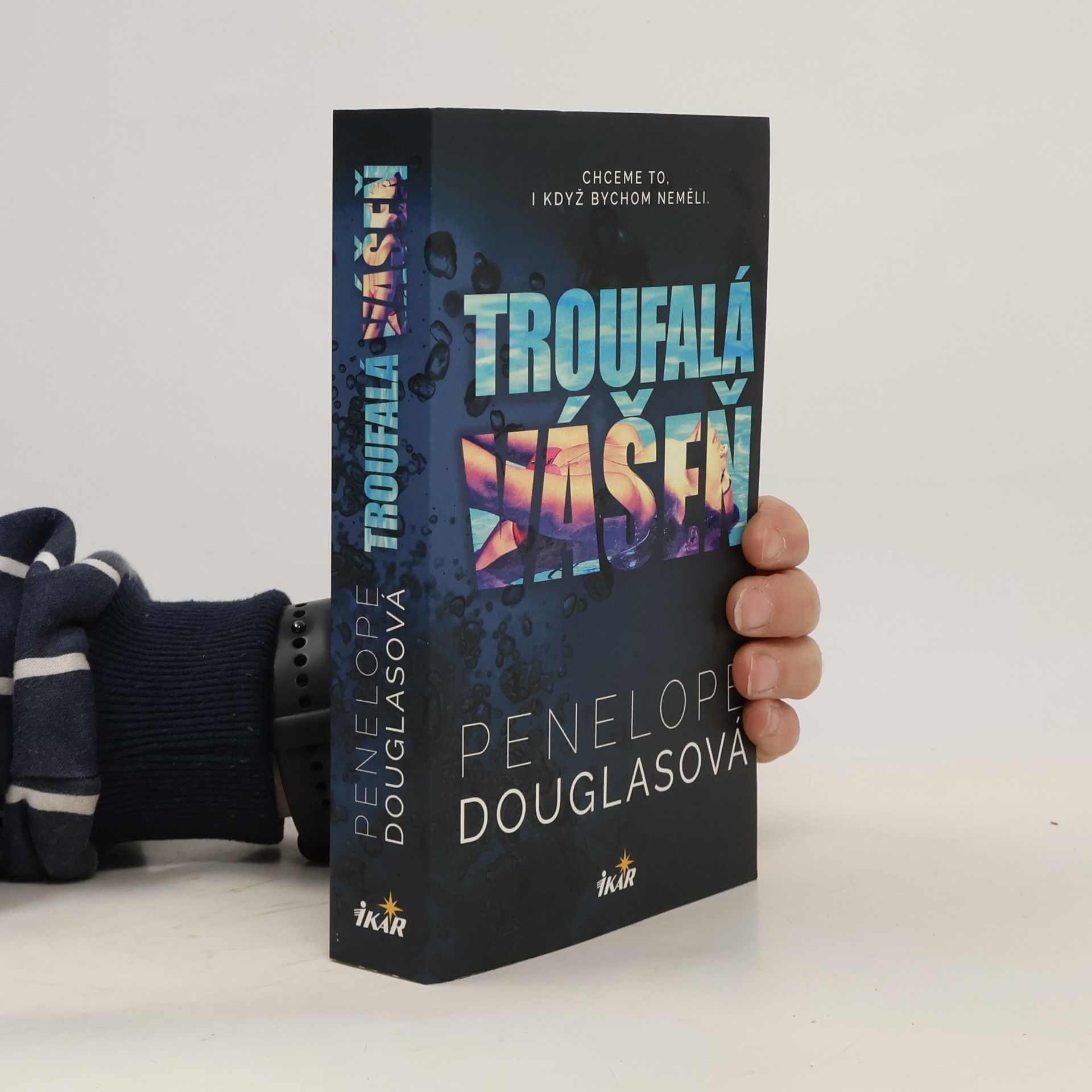 Penelope Douglas Troufalá vášeň