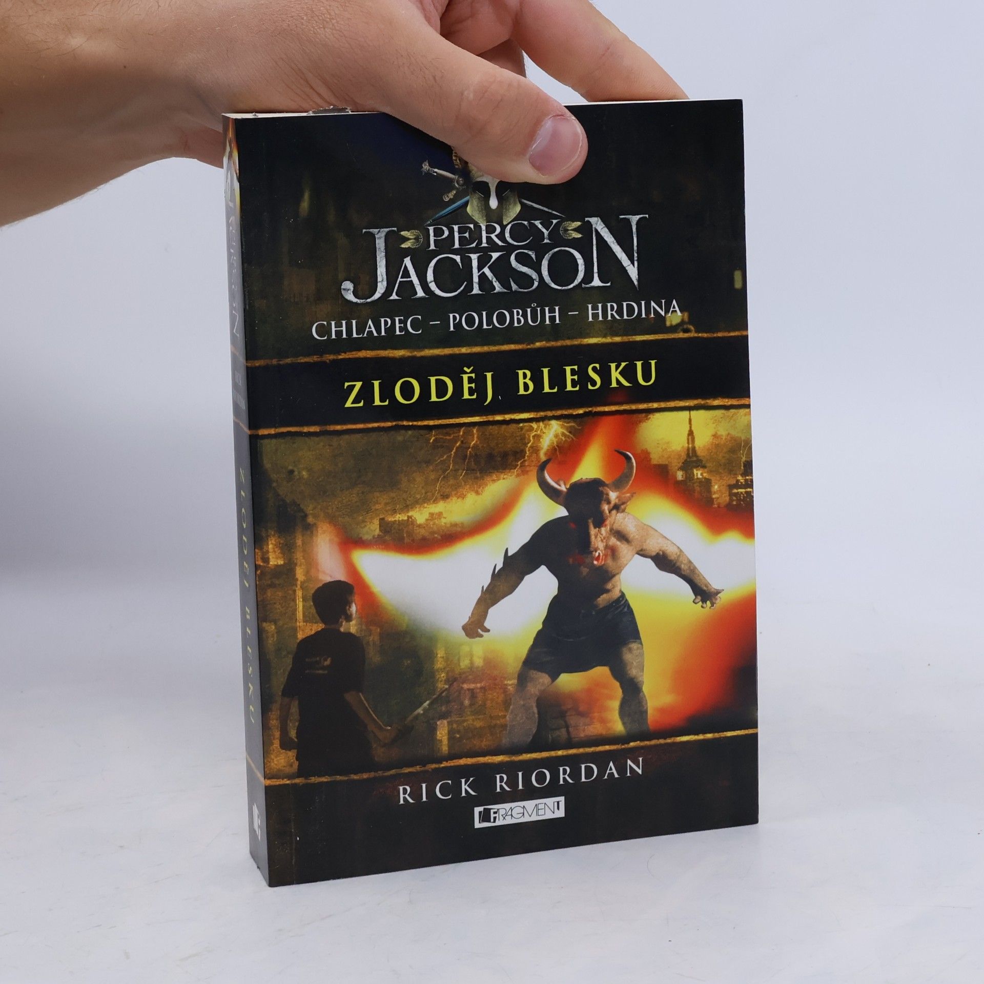 Rick Riordan Percy Jackson. Zloděj blesku