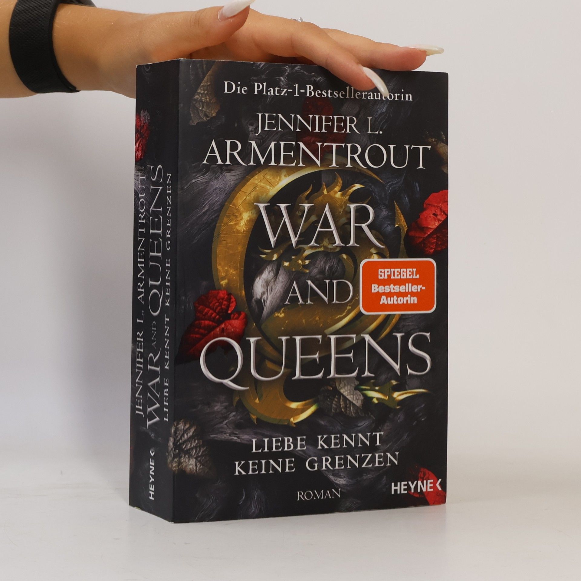 Jennifer Armentrout From Blood and Ash 4. War and Queens
