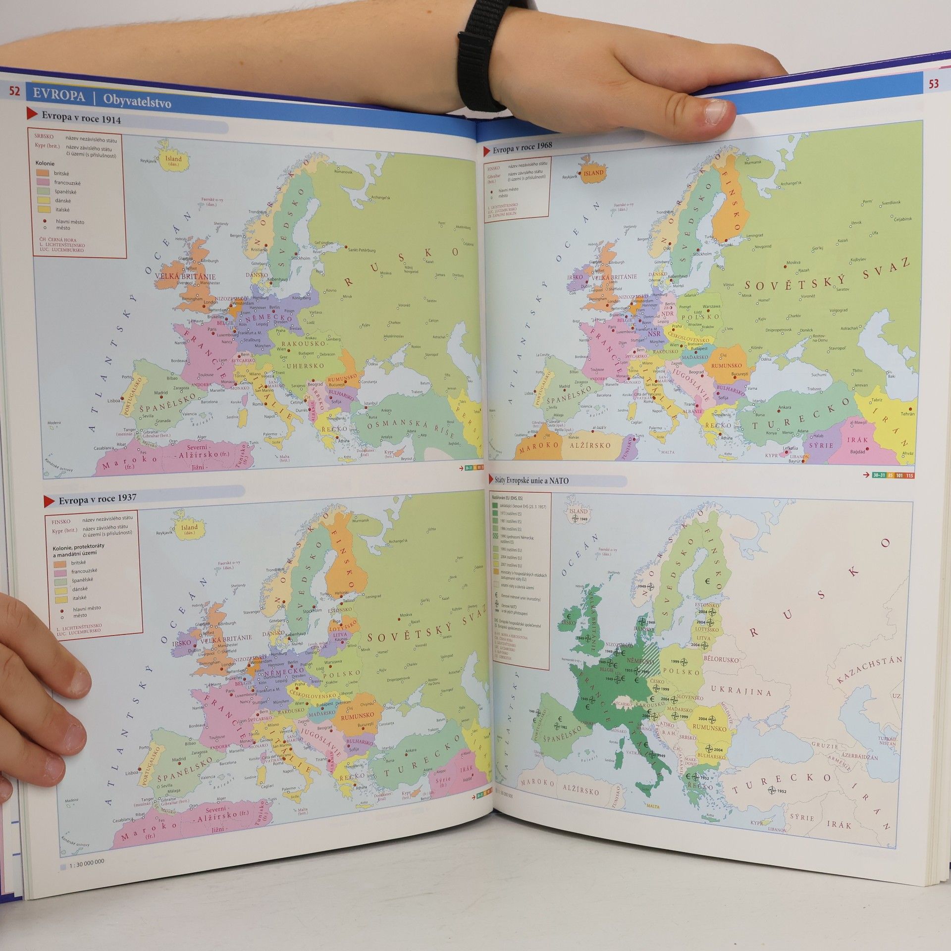 Autorenkollektiv Školní atlas světa