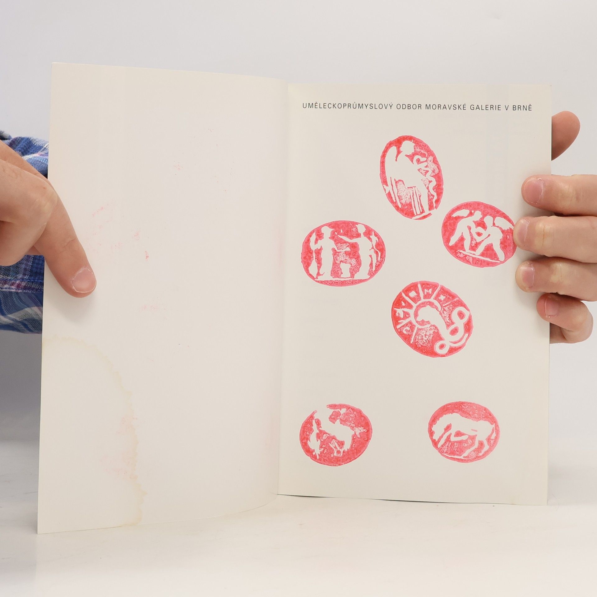 Autorenkollektiv Užité umění 60. let : ze sbírek Moravské galerie v Brně : sklo, keramika, šperky, medaile, textil, nábytek, fotografie
