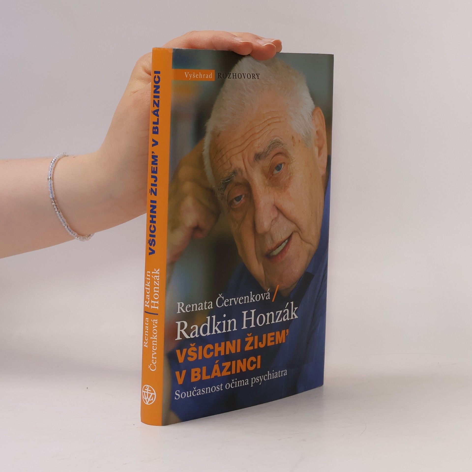Renata Červenková Všichni žijem' v blázinci