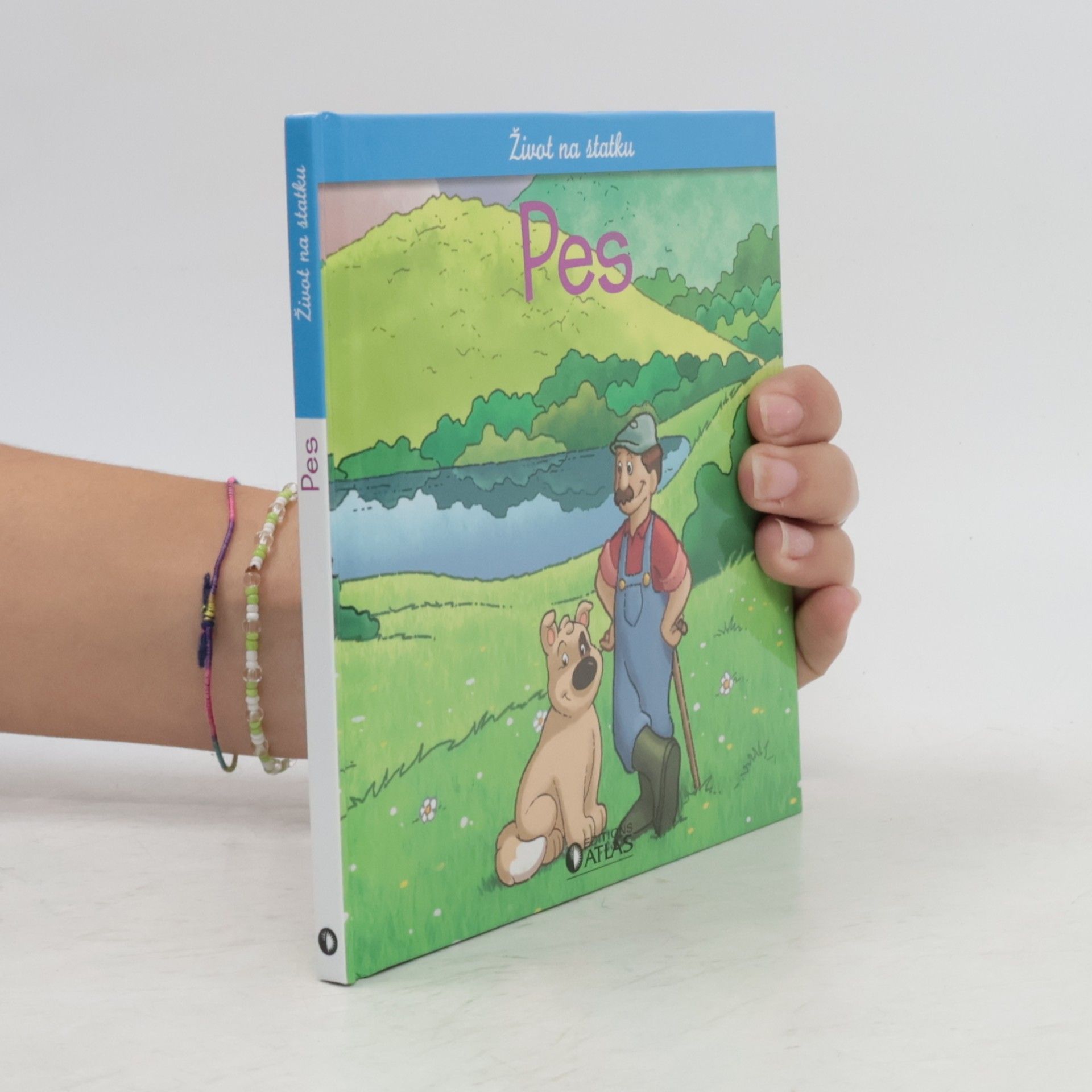 Various authors Život na statku. Pes