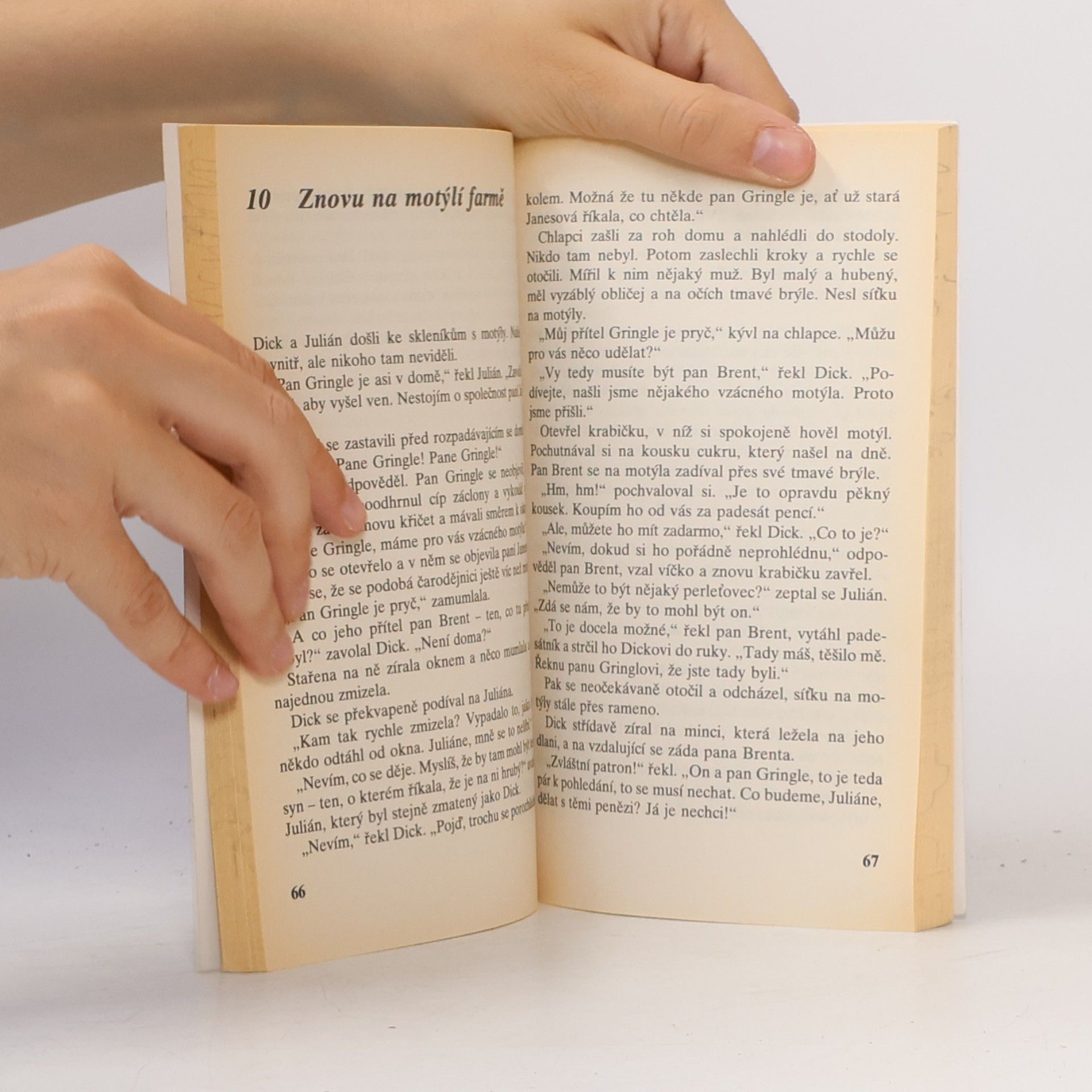 Enid Blyton Správná pětka. Pětka na záhadném vrchu