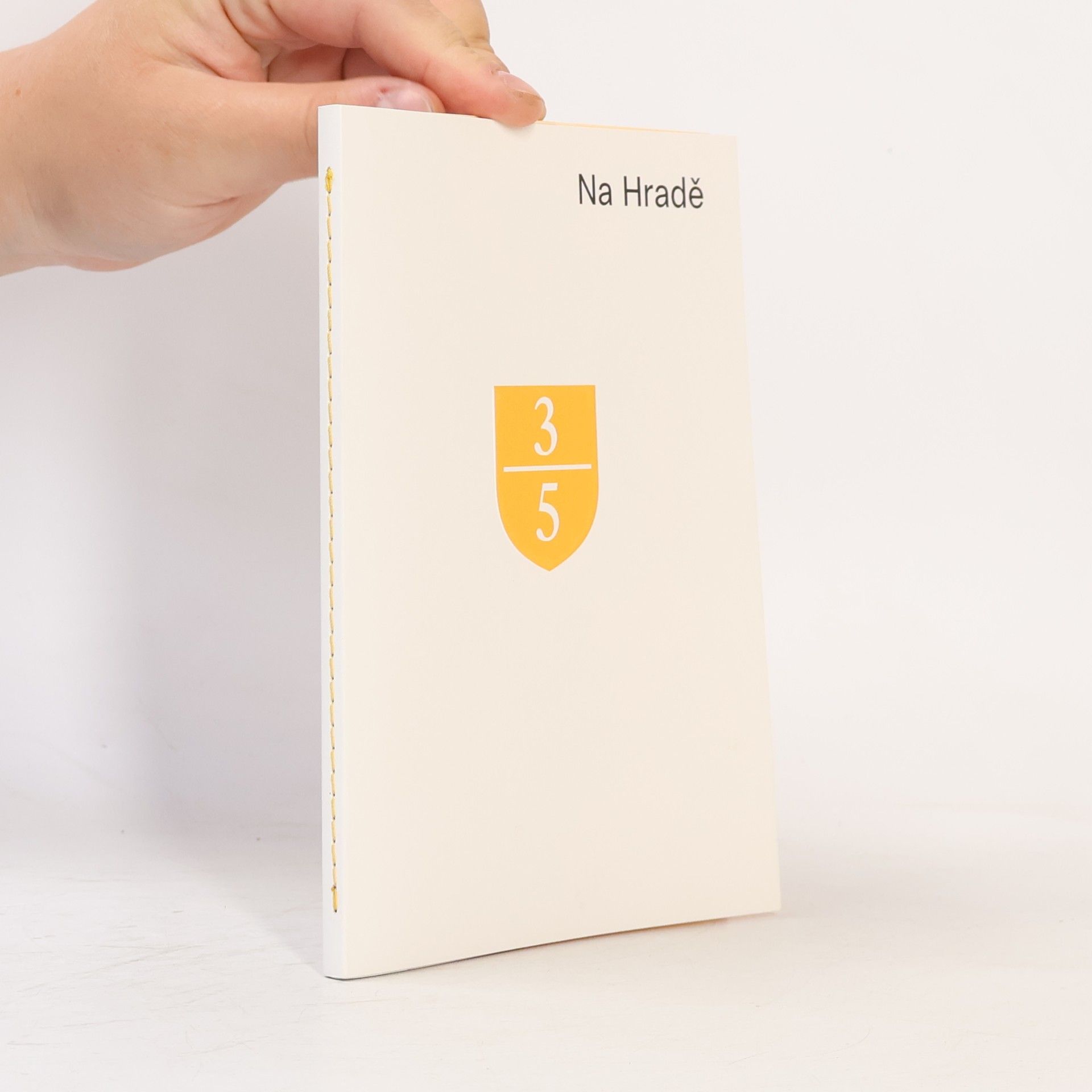 Autores varios Na Hradě 3/5