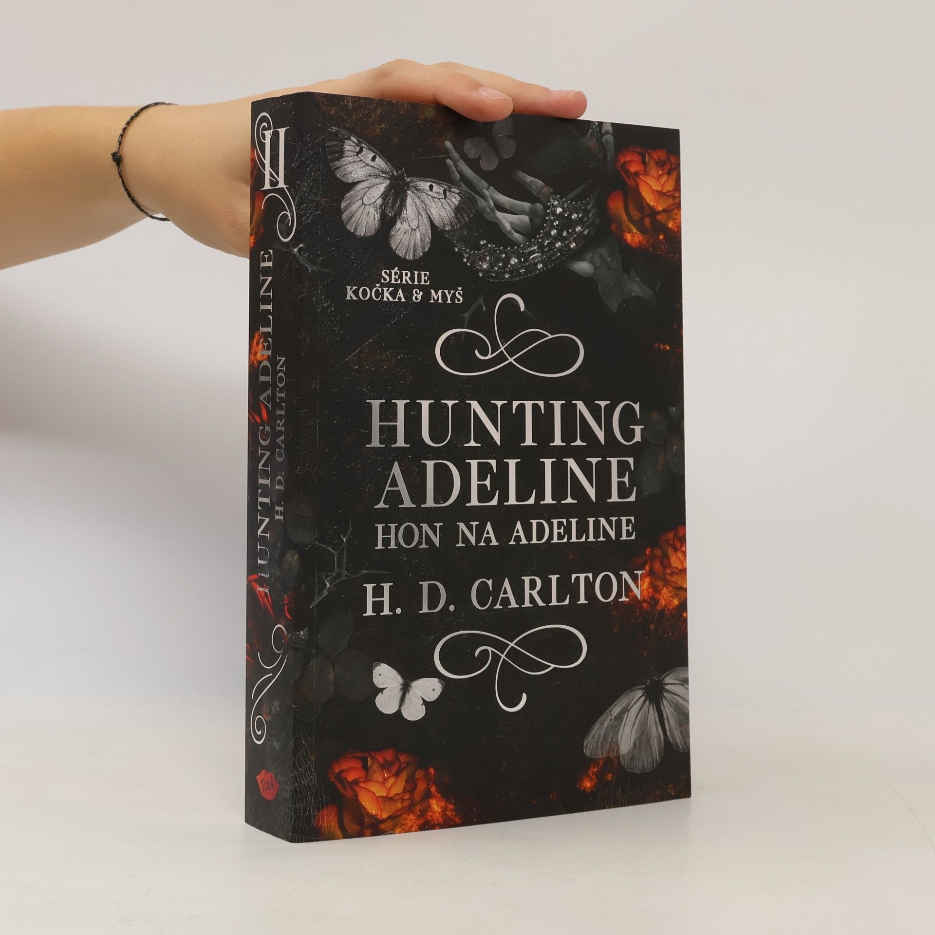 Hunting Adeline. Hon na Adeline