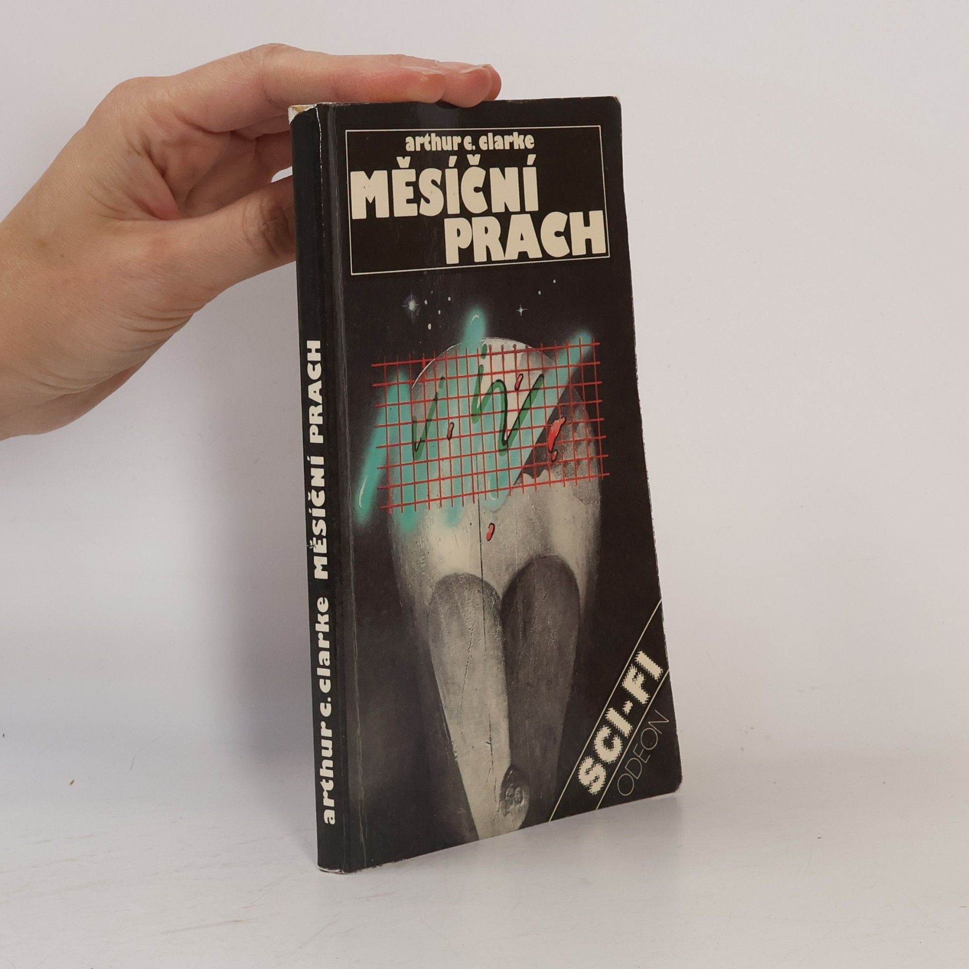 Arthur Charles Clarke Měsíční prach