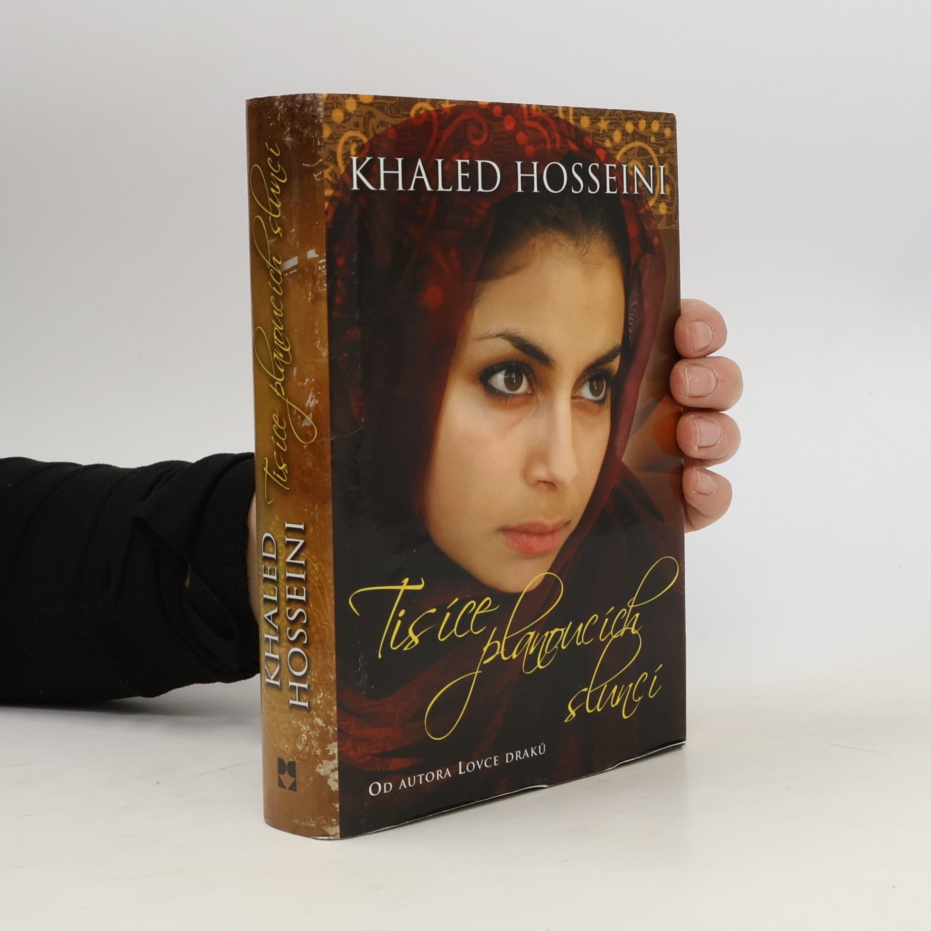 Khaled Hosseini Tisíce planoucích sluncí