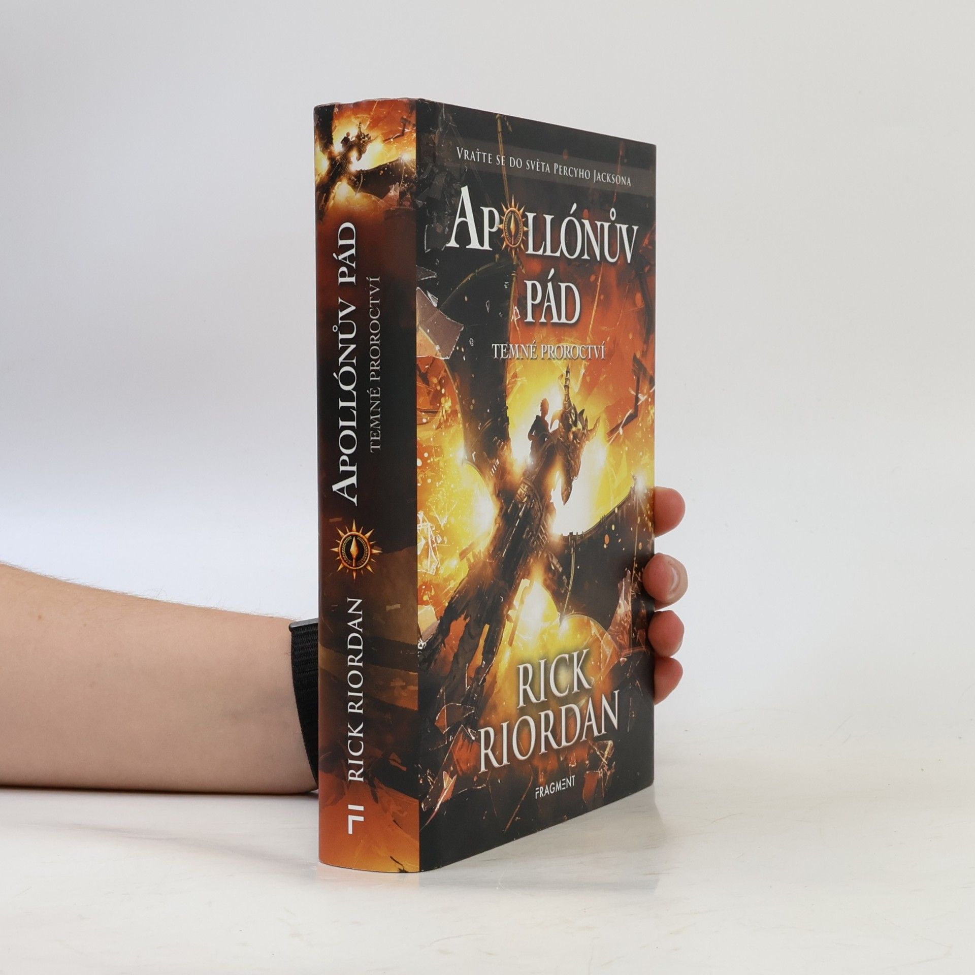 Rick Riordan Apollónův pád. Temné proroctví