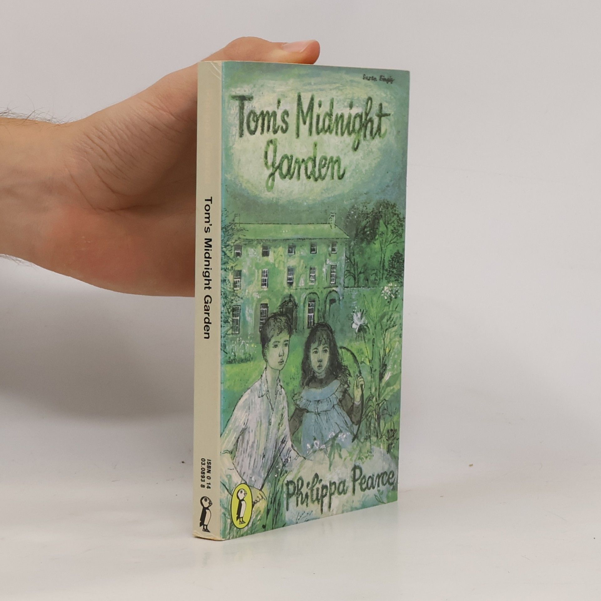 Susan Einzig Puffin Essentials: Tom's Midnight Garden