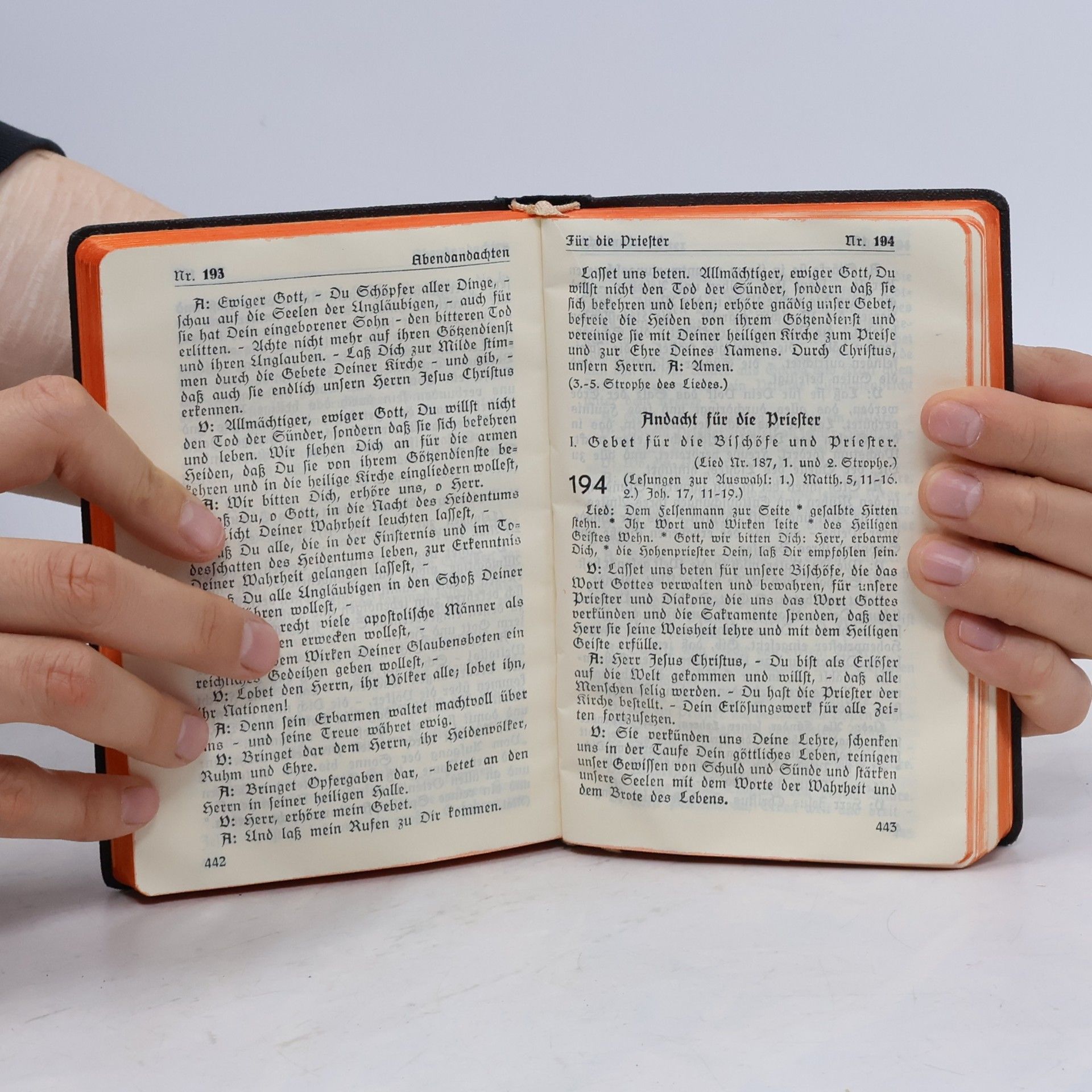 Erzbischöflichen Ordinariat Die Betende Gemeinde