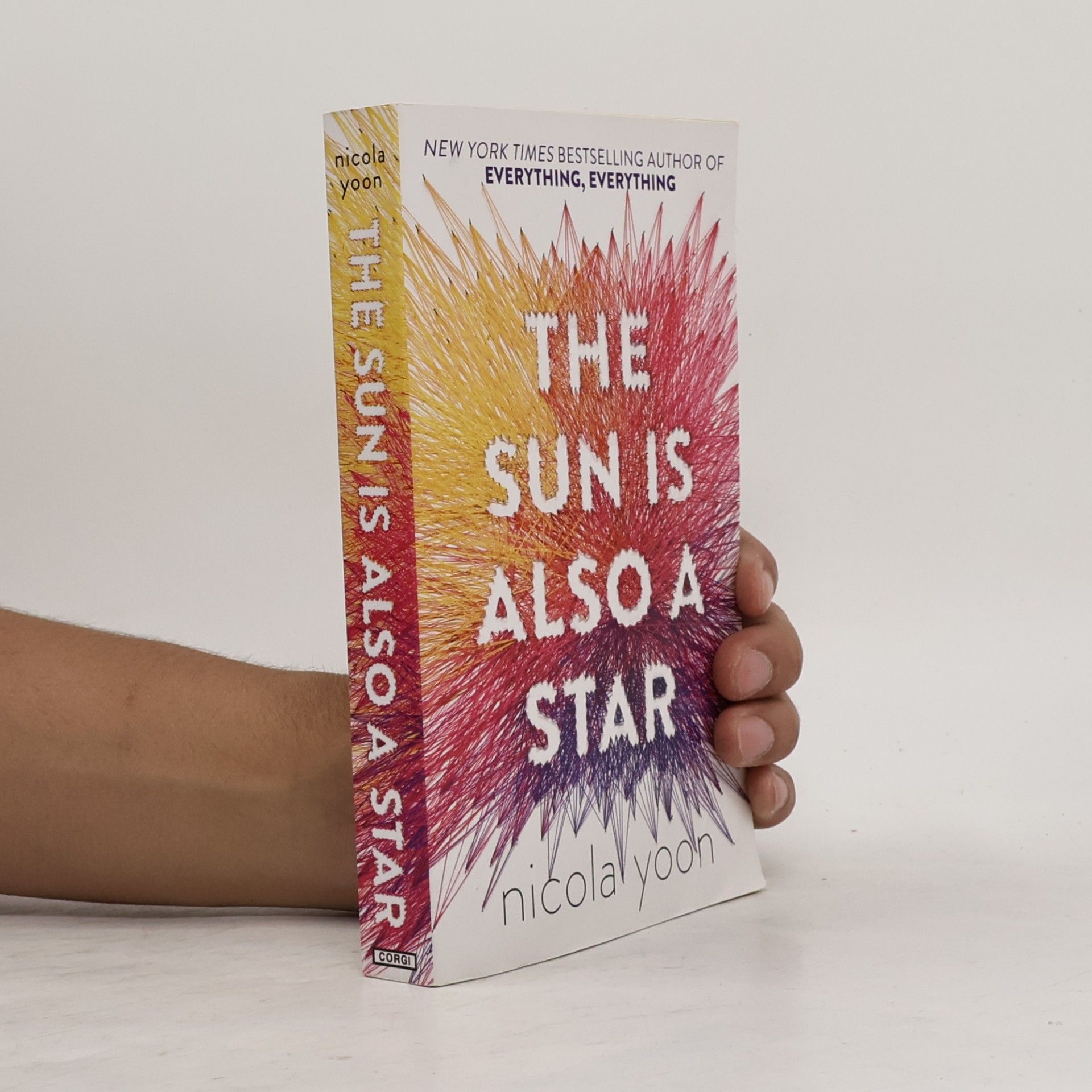 Nicola Yoon The Sun is also a star