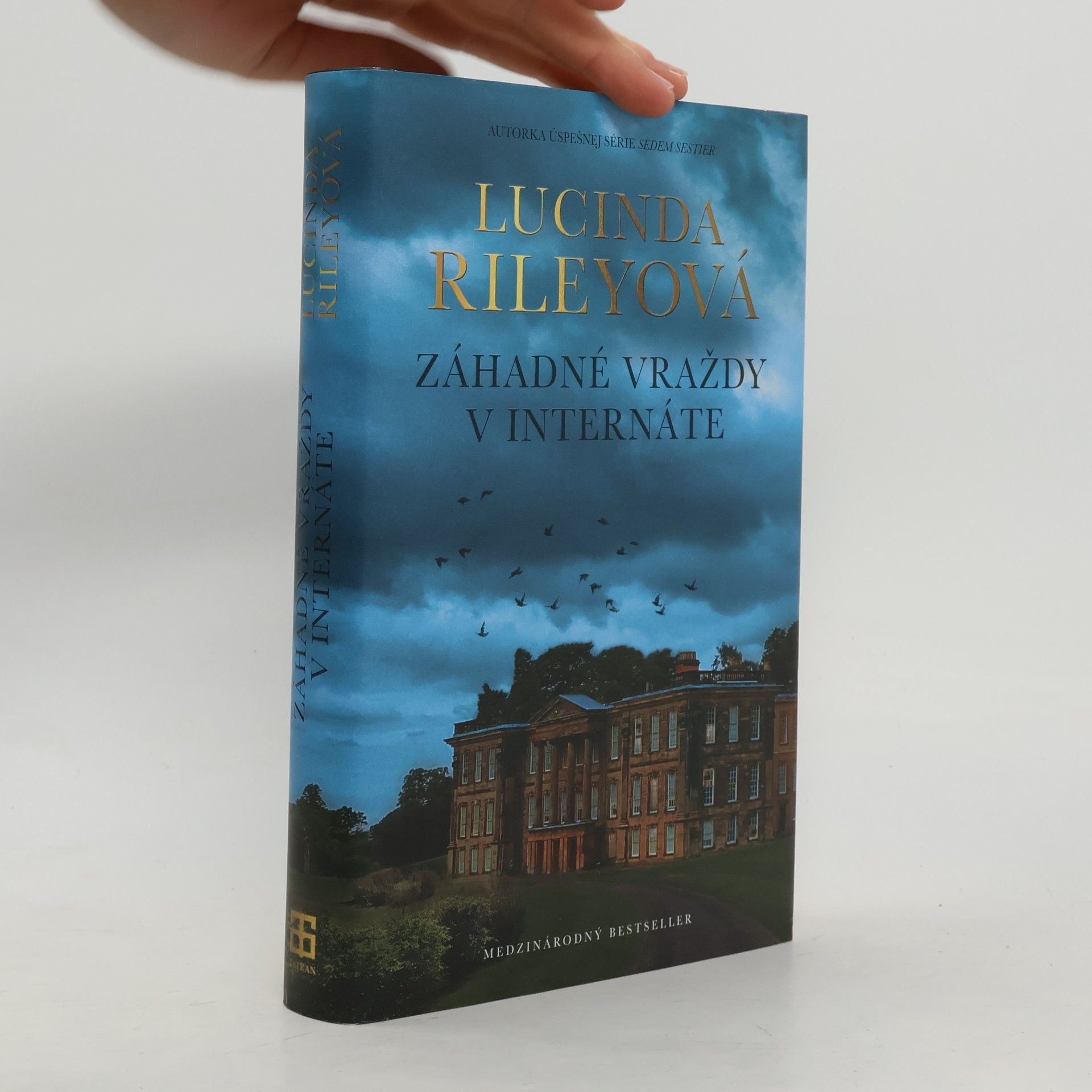 Lucinda Riley Záhadné vraždy v internáte