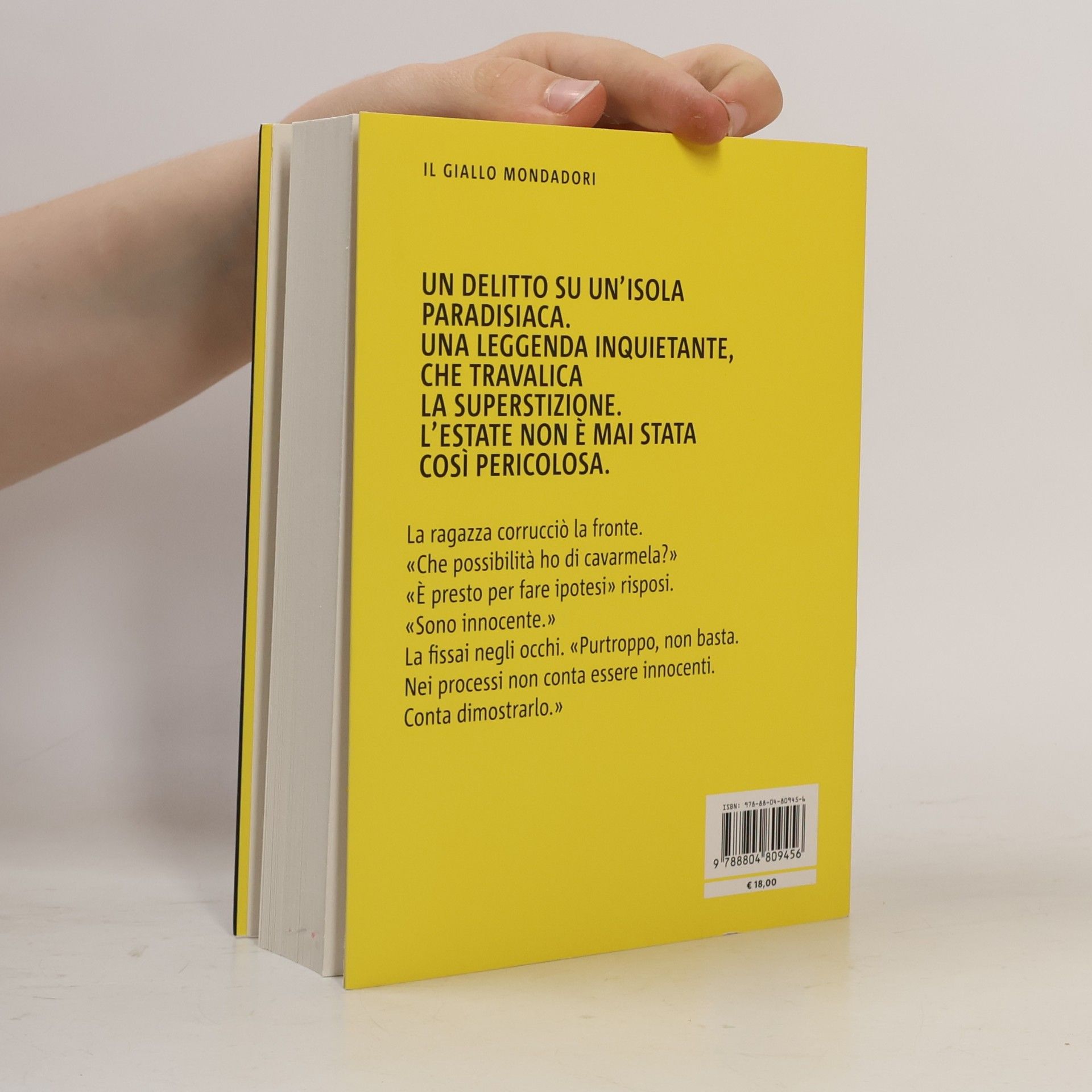 Maria Elisa Aloisi Il Giallo Mondadori: L'isola degli inganni