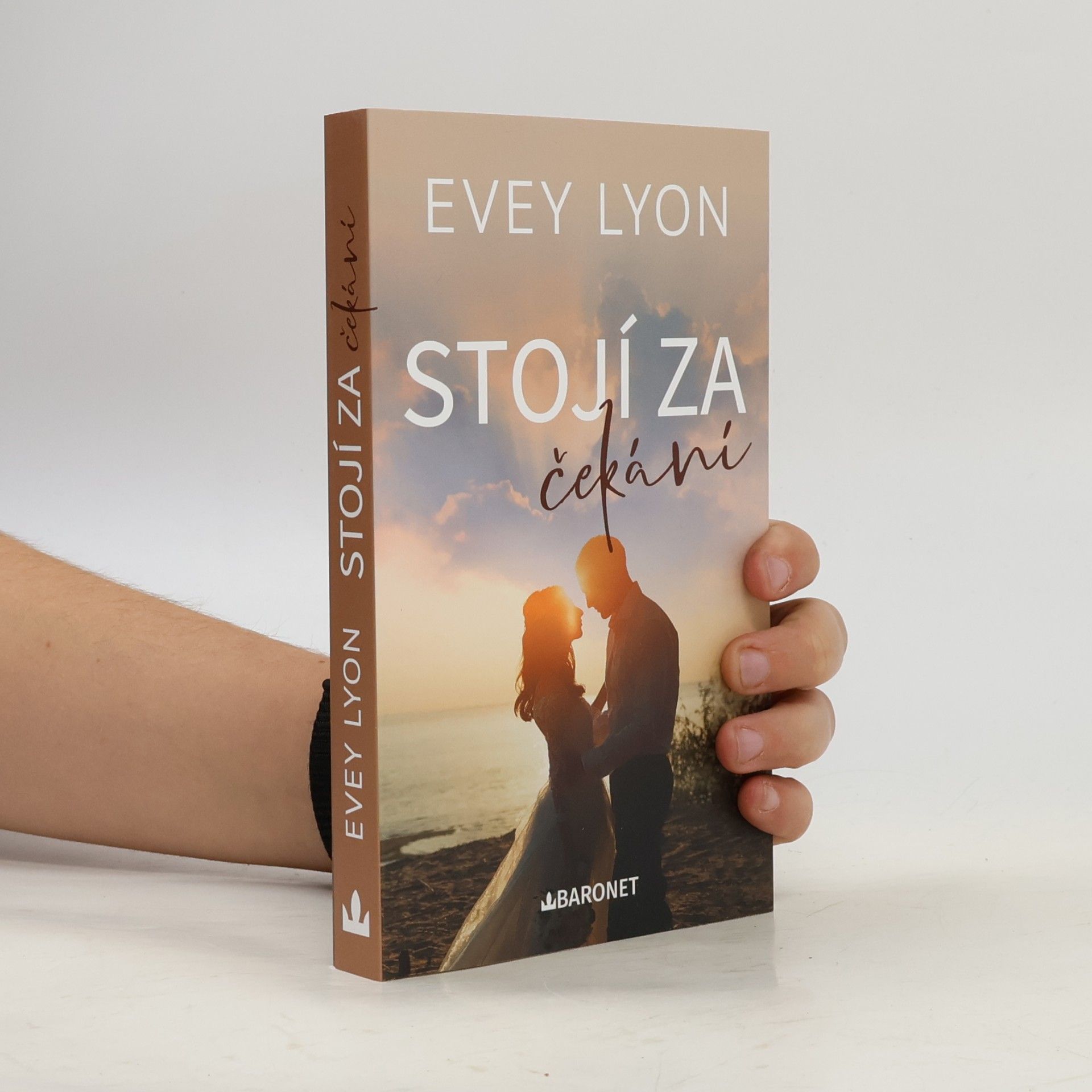 Evey Lyon Stojí za čekání