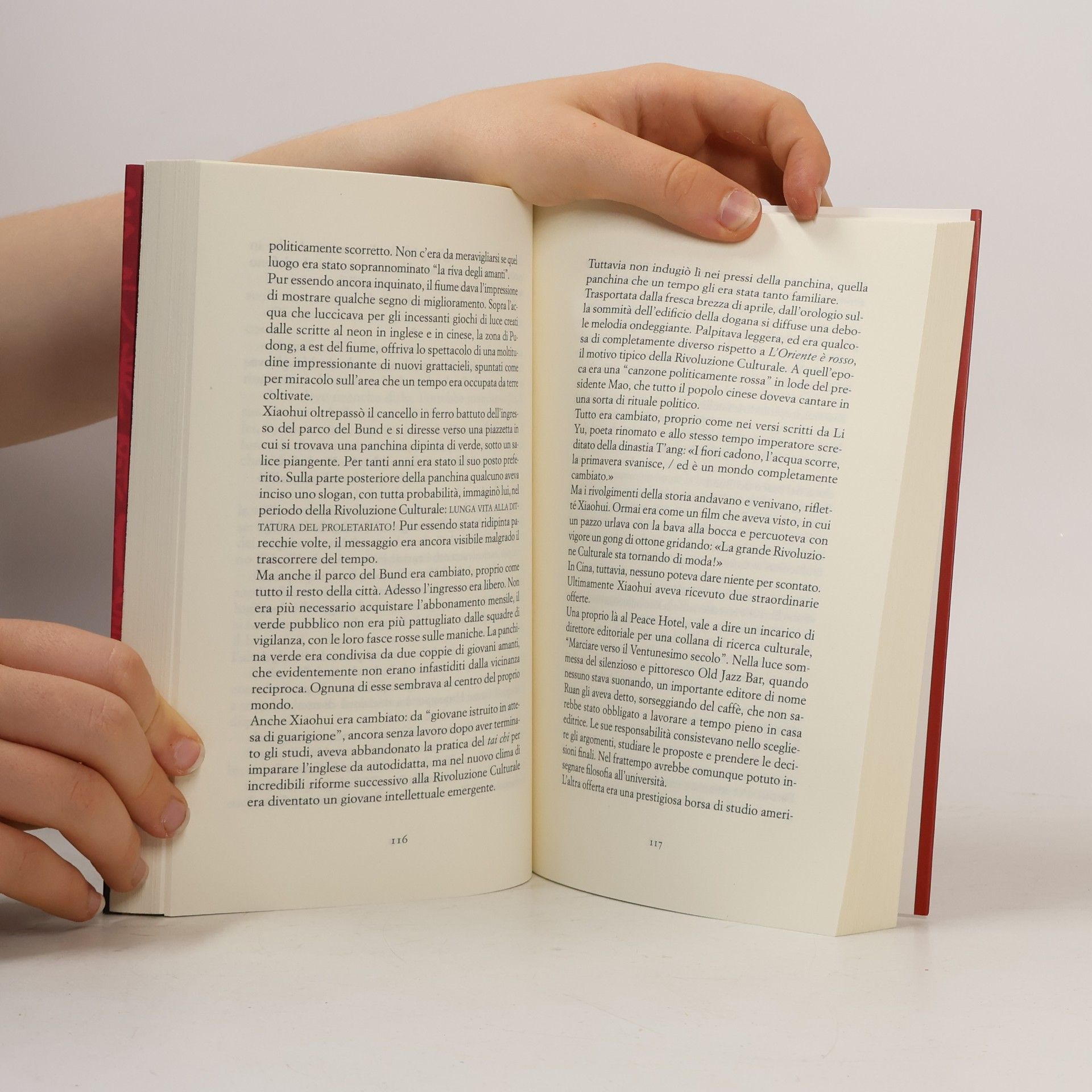 Qiu Xiaolong Farfalle: Compagni segreti