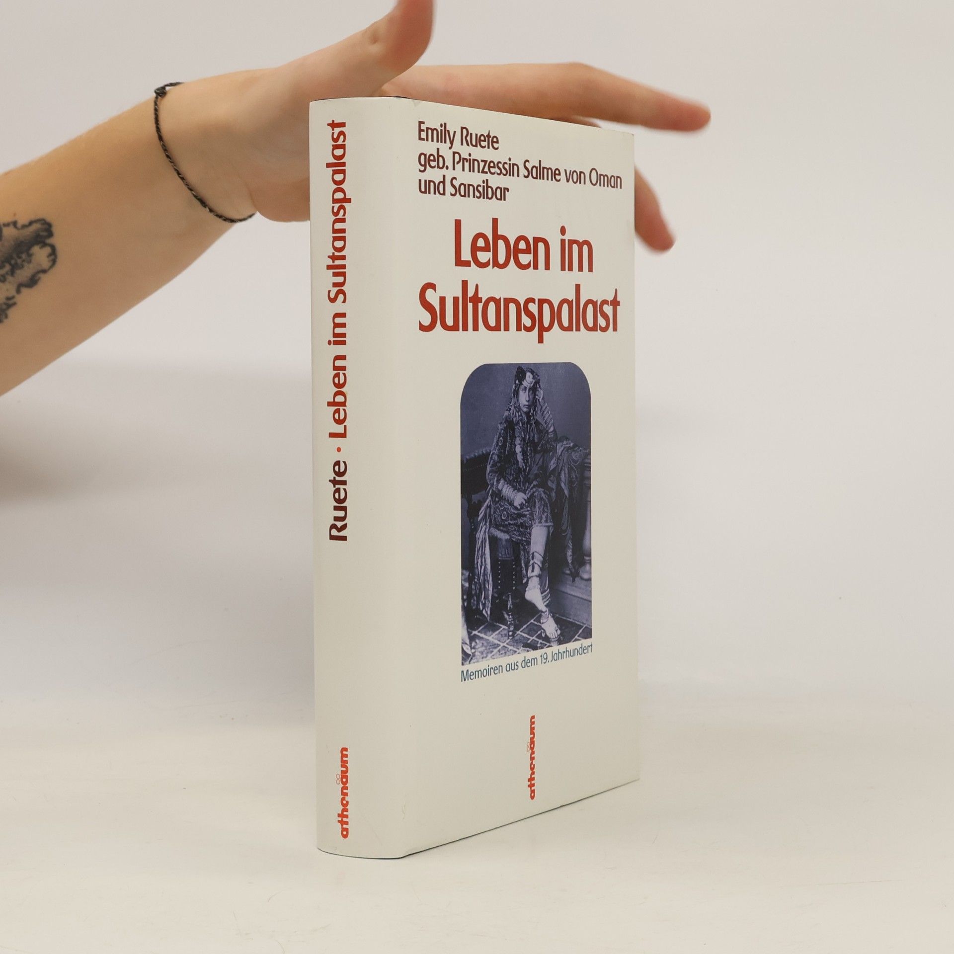 Emily Rueteová Leben im Sultanspalast