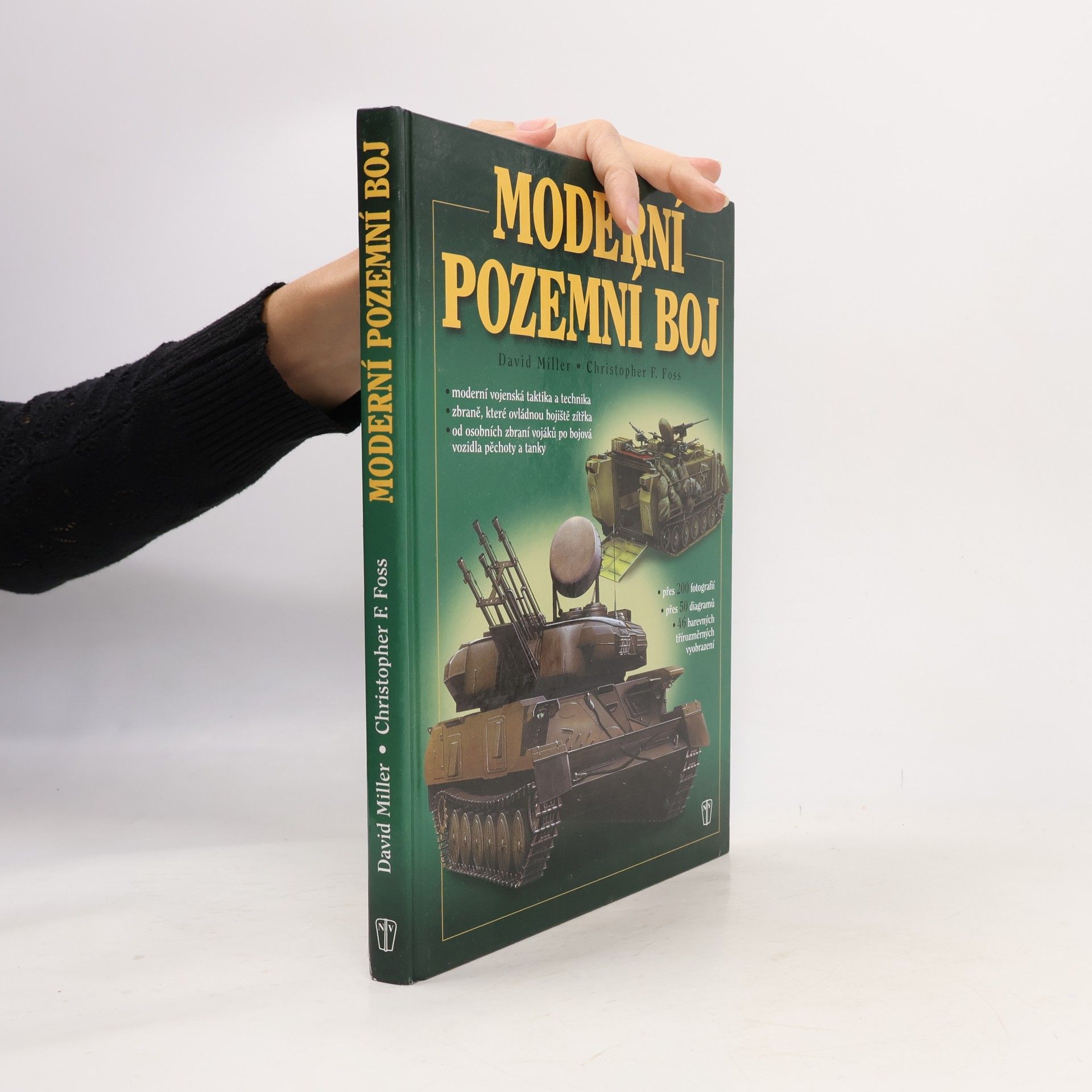 Christopher F. Foss Moderní pozemní boj