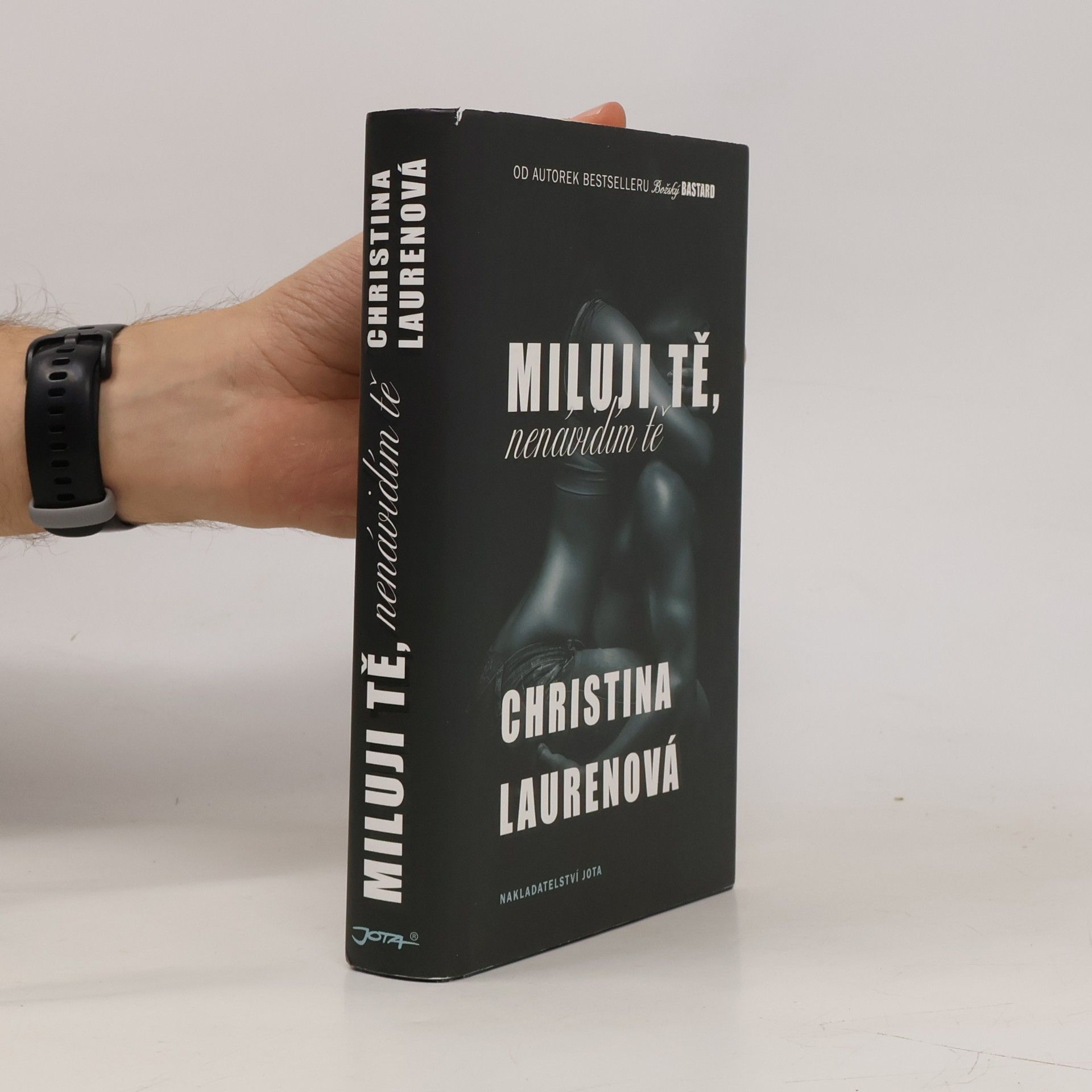 Christina Lauren Miluji tě, nenávidím tě