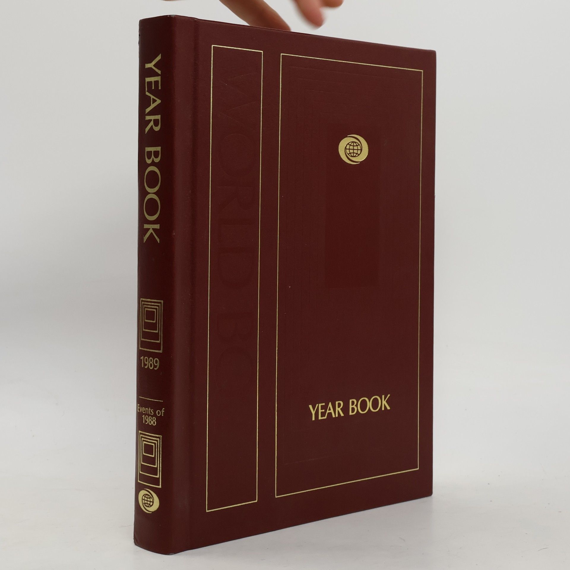 Collectif d'auteurs The 1989 World Book Year Book. The Annual Supplement to The World Book Encyclopedia