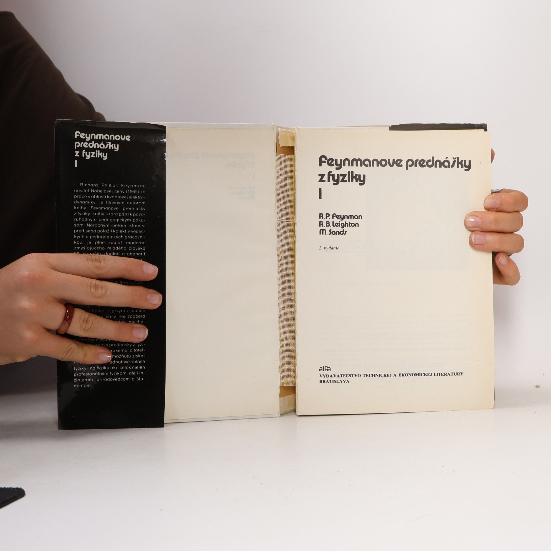 Various authors Feynmanove prednášky z fyziky 1