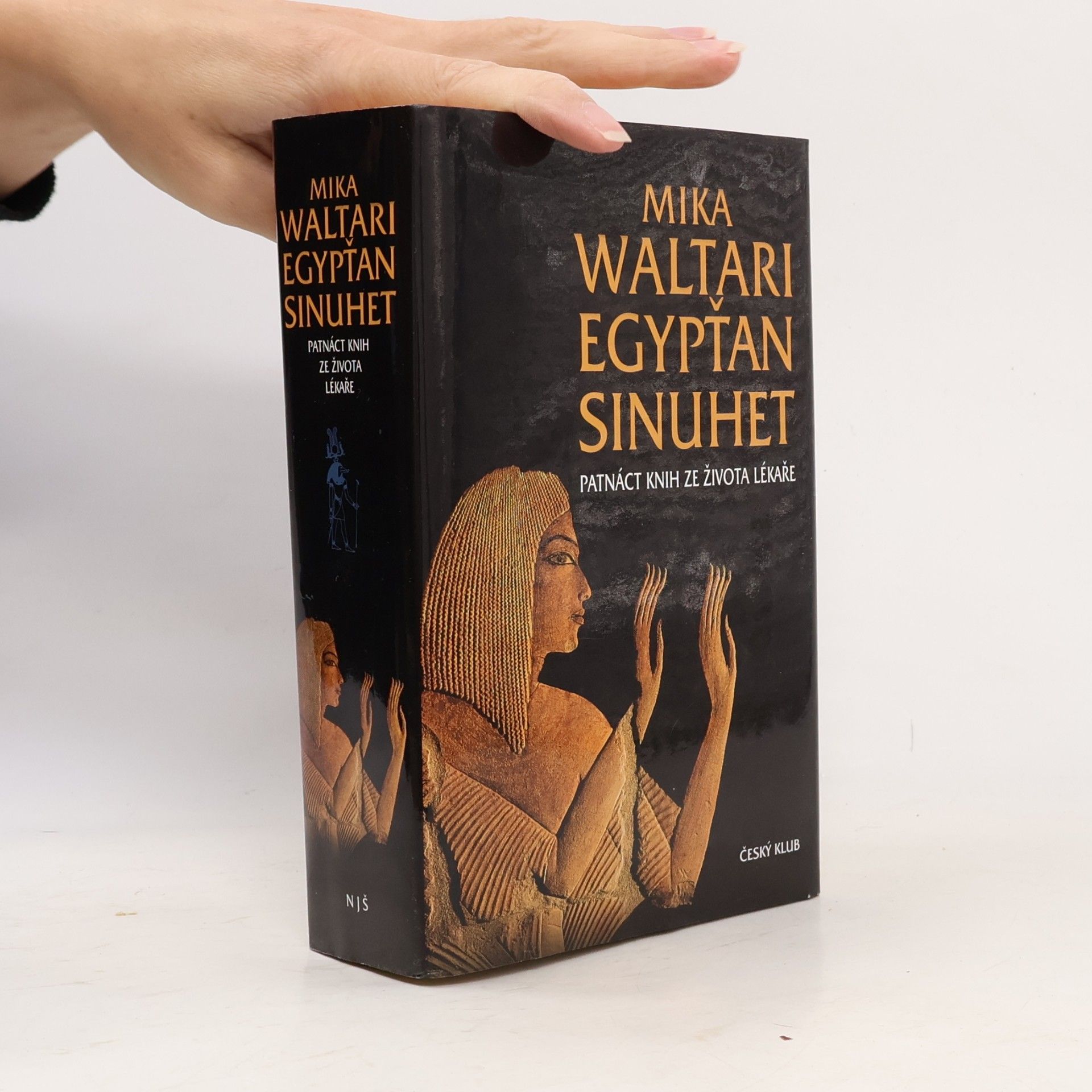 Mika Waltari Egypťan Sinuhet : patnáct knih ze života lékaře