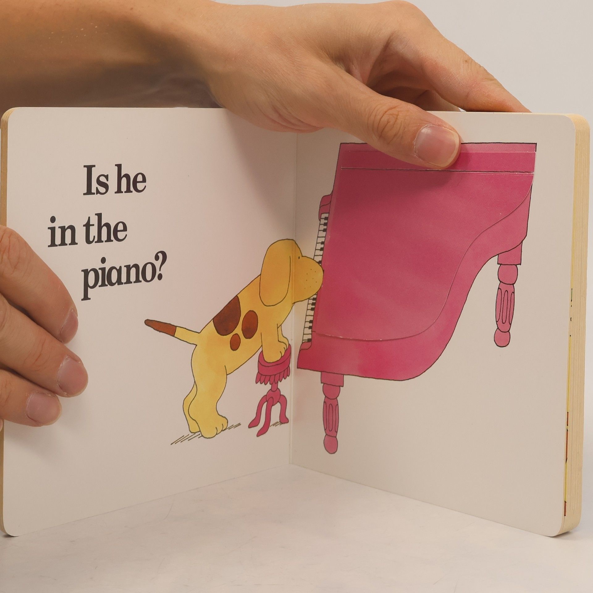 Eric Hill Spot: Where's Spot? Original Lift the Flap