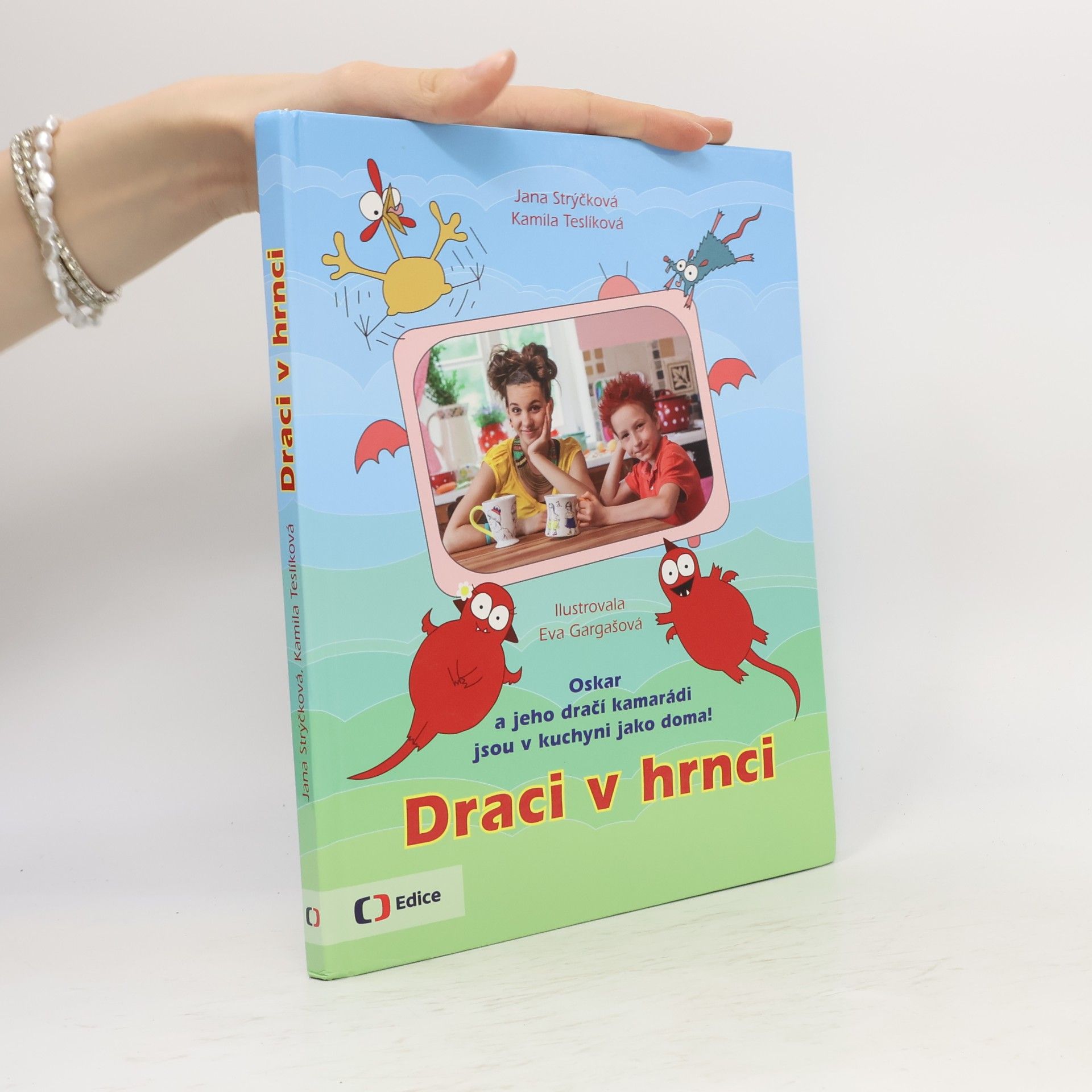 Kamila Teslíková Draci v hrnci
