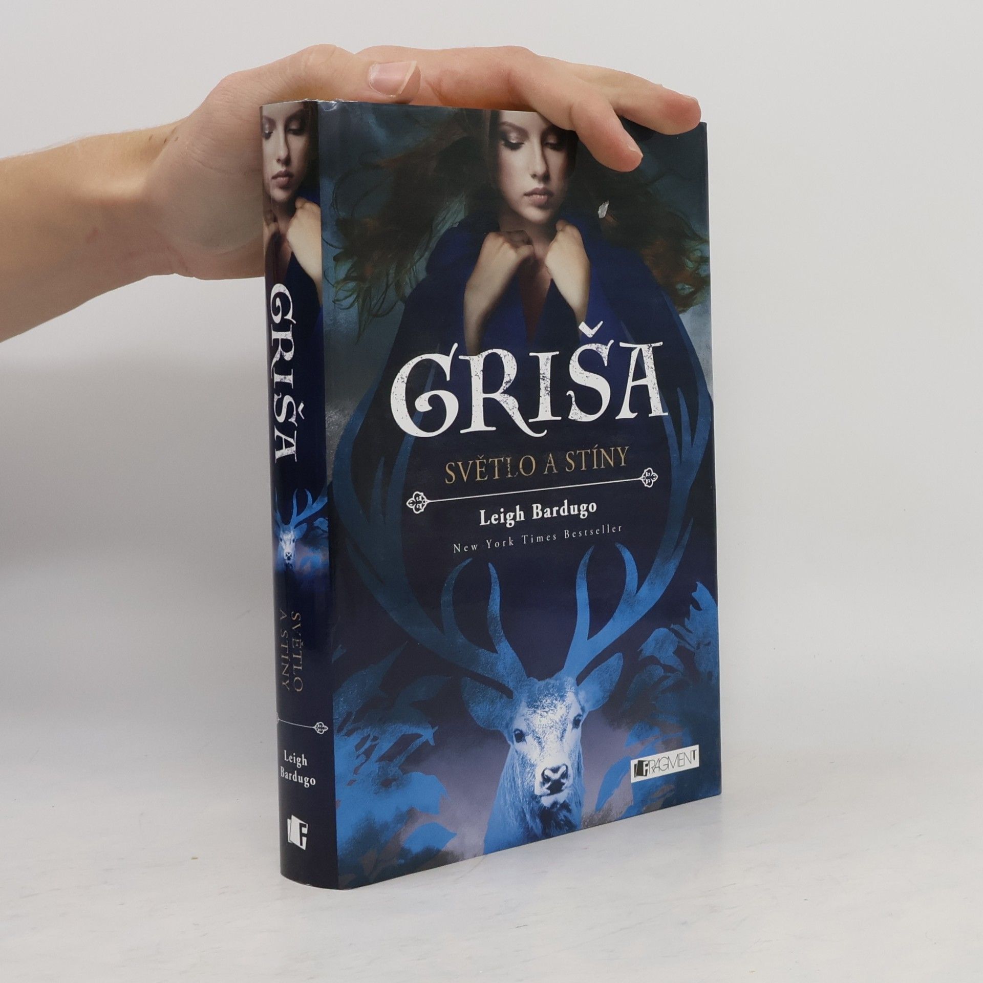 Leigh Bardugo Griša. Světlo a stíny