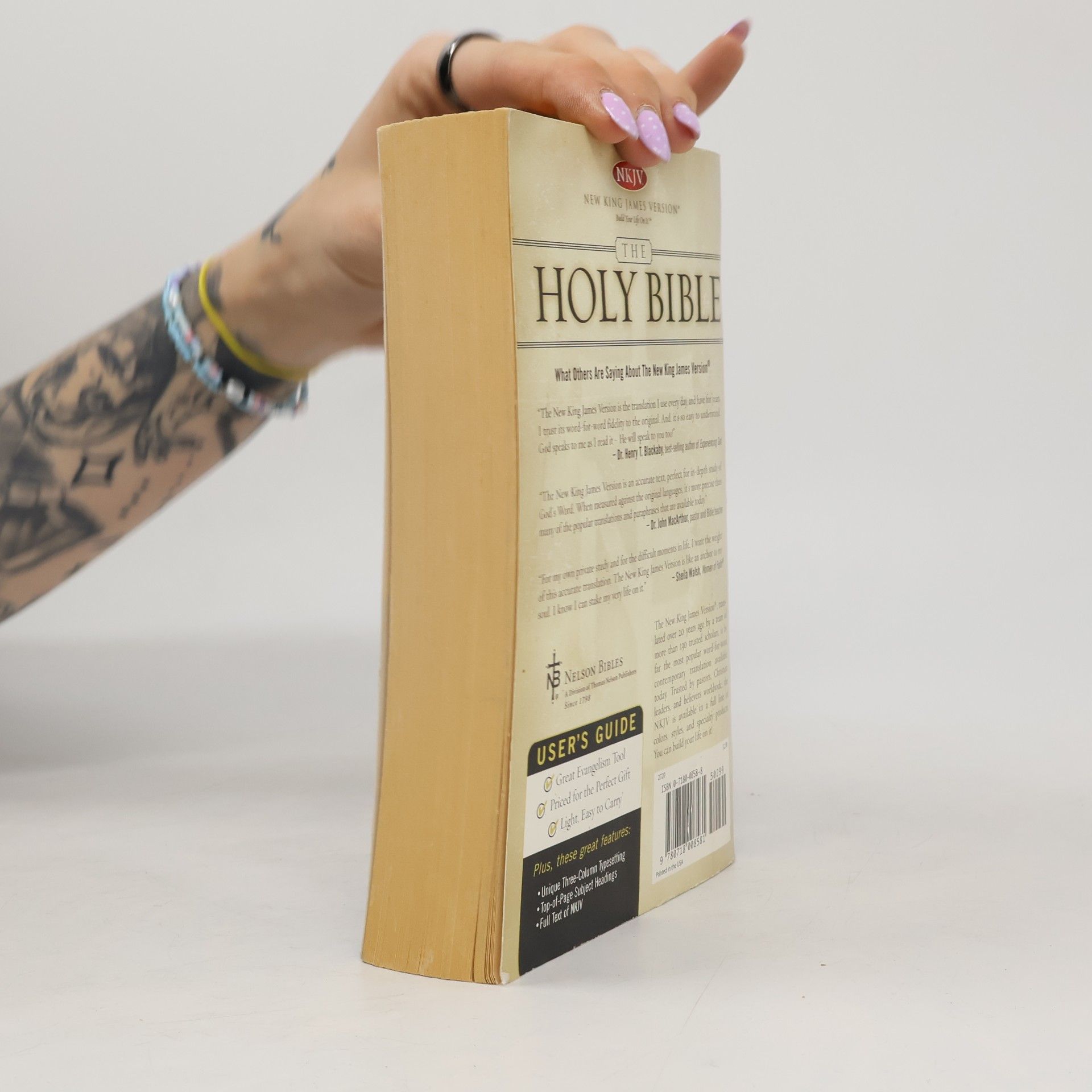 kolektiv The Holy Bible