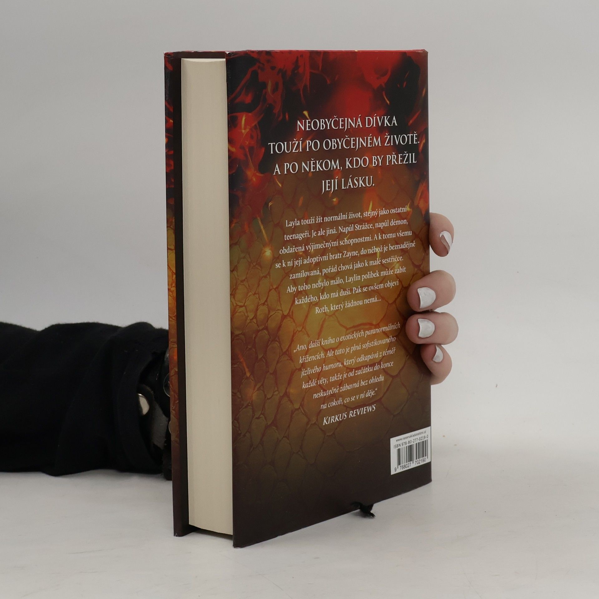 Jennifer Armentrout Polibek bez duše