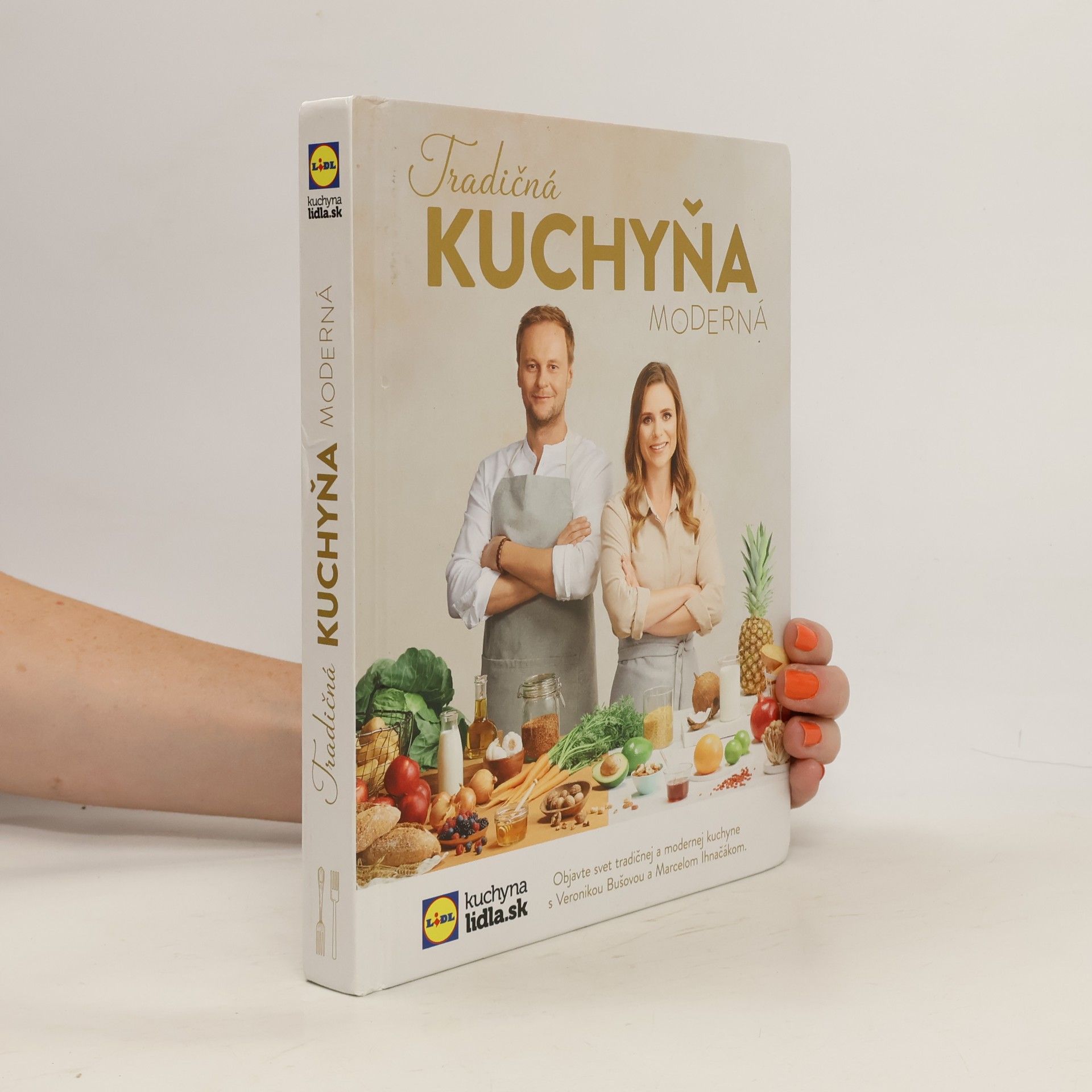 Veronika Bušová Tradičná kuchyňa moderná