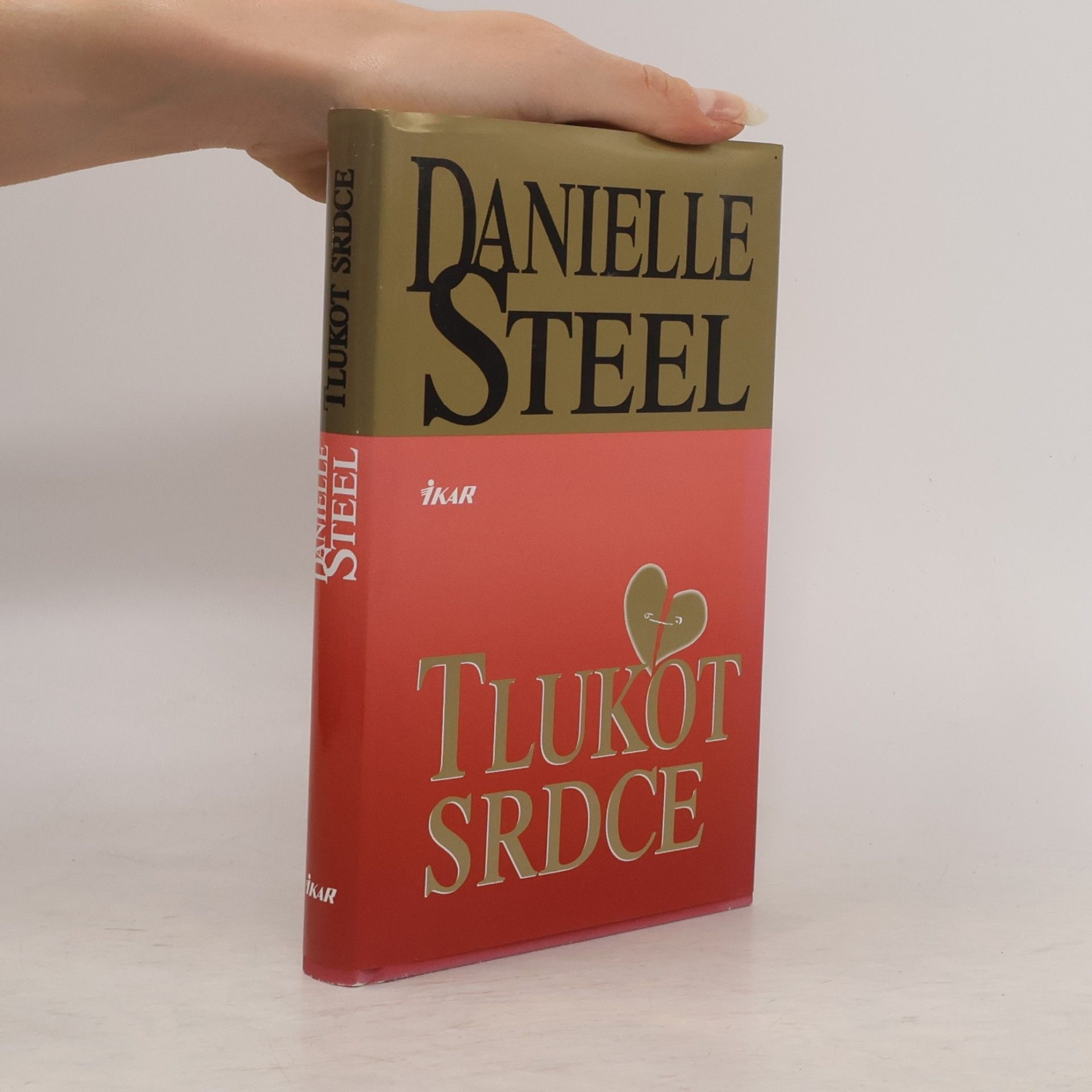 Danielle Steel Tlukot srdce